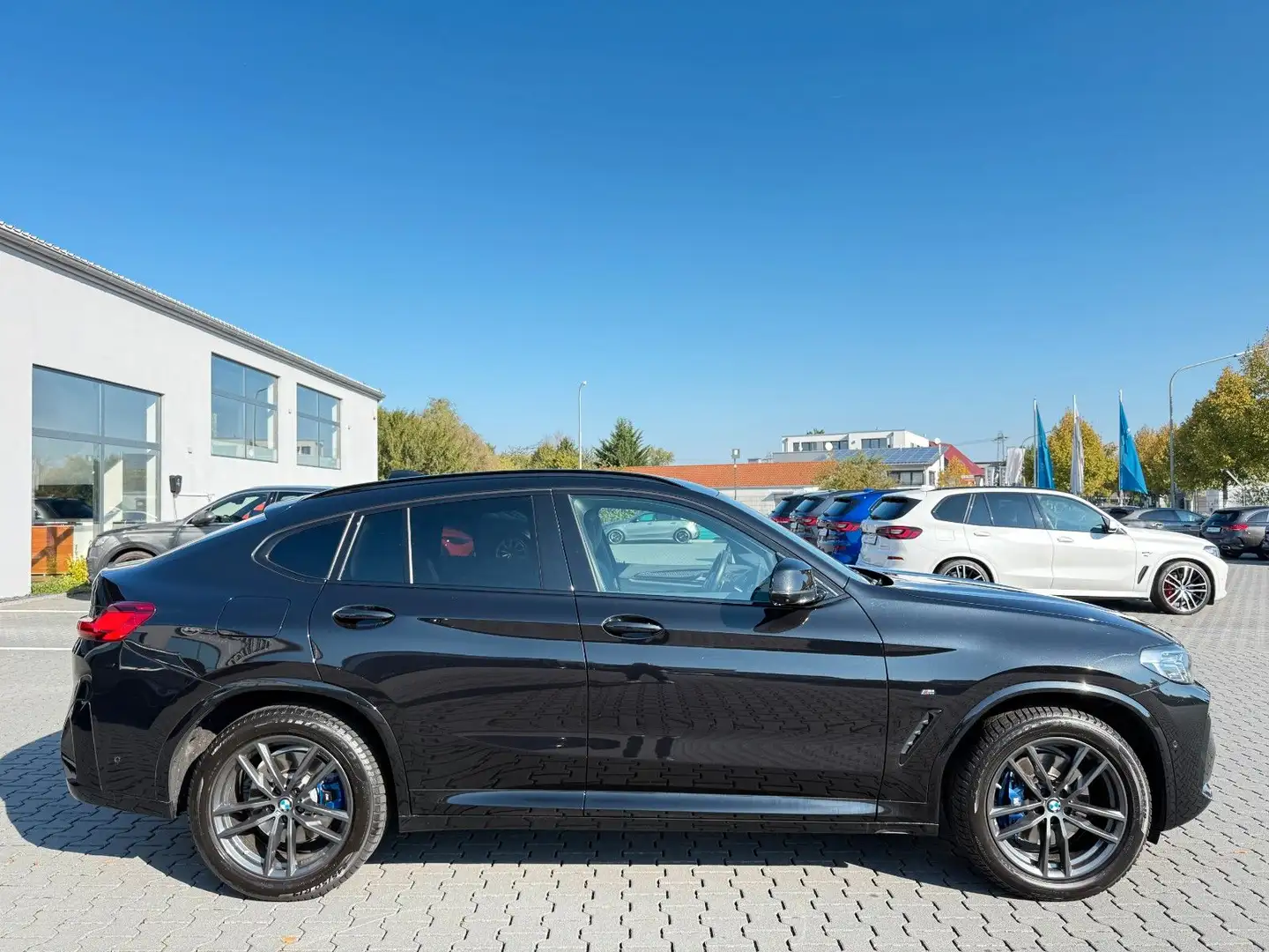 BMW X4 *30xd*MSPORT*360°ACC*HUD*H&K*DAB*AHK*LASER* Schwarz - 1