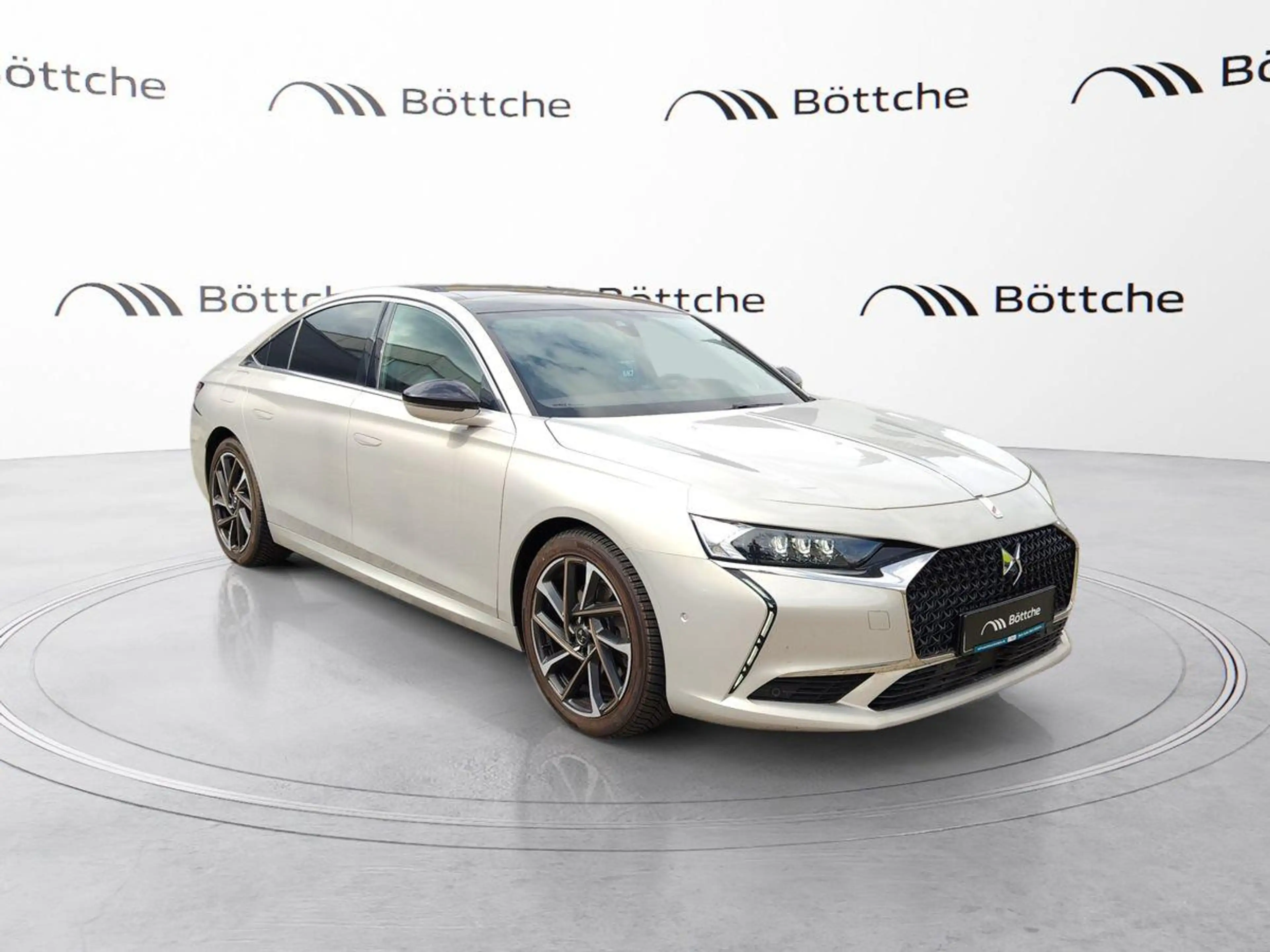 DS Automobiles DS 9 E-Tense 225 Rivoli + *LEDER*SCHIEBEDACH*FOCAL-SOUN — photo 5