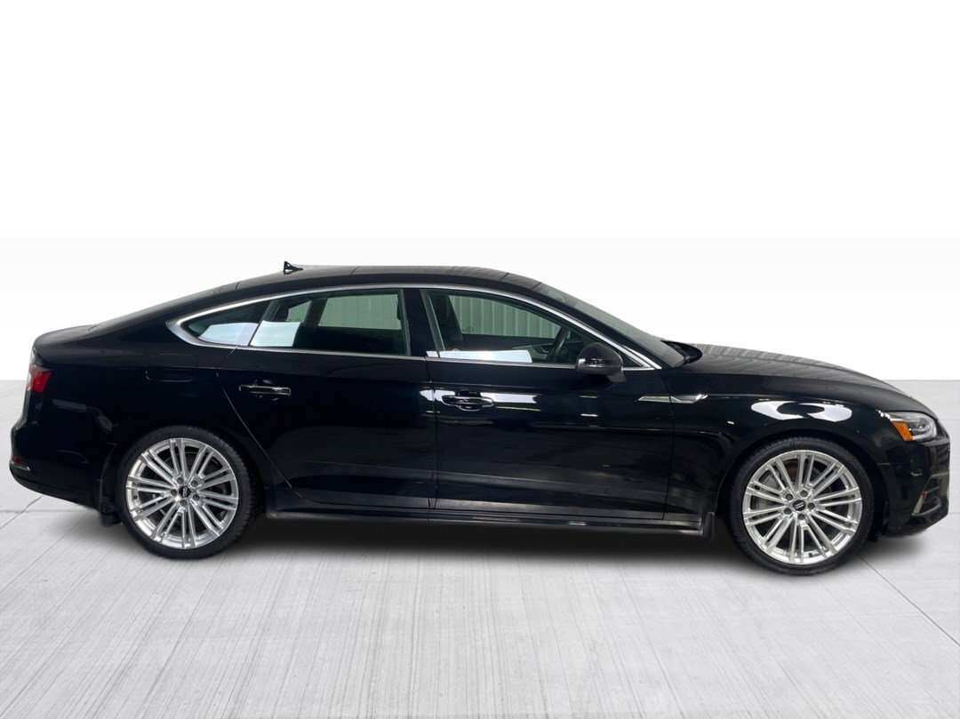 2019 Audi A5 Komfort AWD Mags Cuir Toit Ouvrant GPS Sièges Chau alt 2