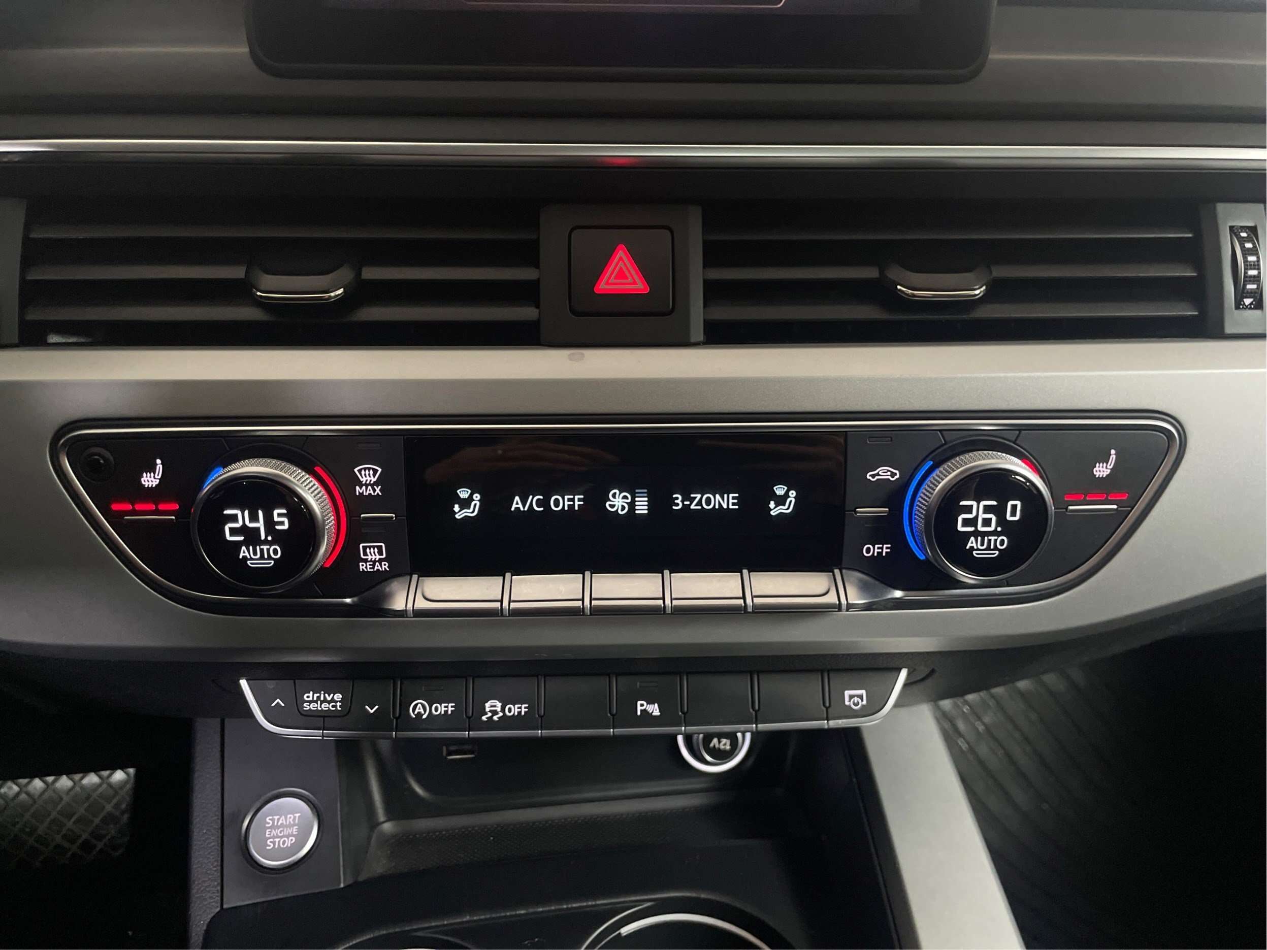 2019 Audi A5 Komfort AWD Mags Cuir Toit Ouvrant GPS Sièges Chau thumb 27