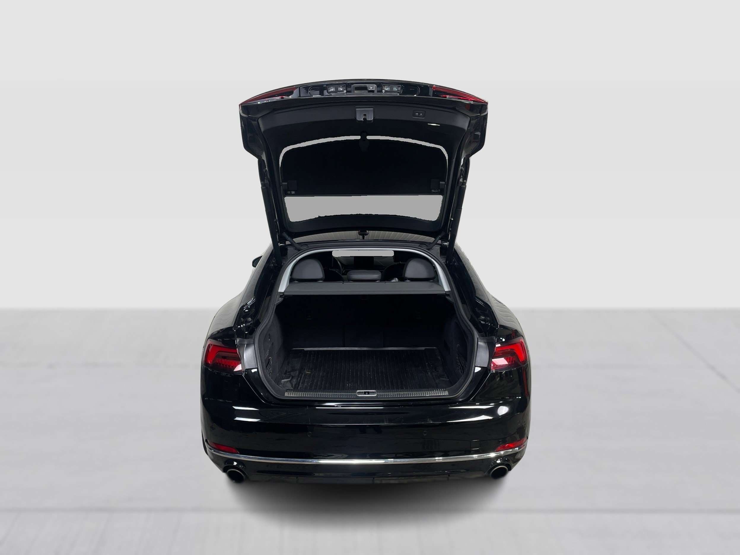 2019 Audi A5 Komfort AWD Mags Cuir Toit Ouvrant GPS Sièges Chau thumb 16