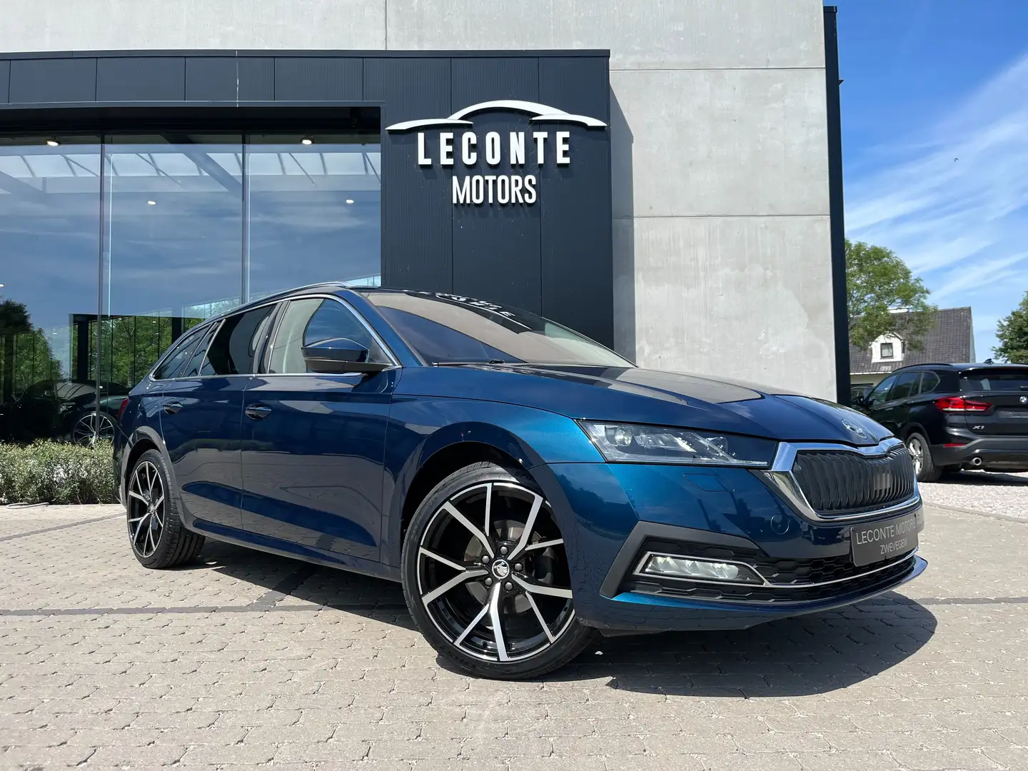 Skoda Octavia Octavia Combi 1.0 TSI e-TEC DSG LED/Camera/ACC/... Blauw - 1