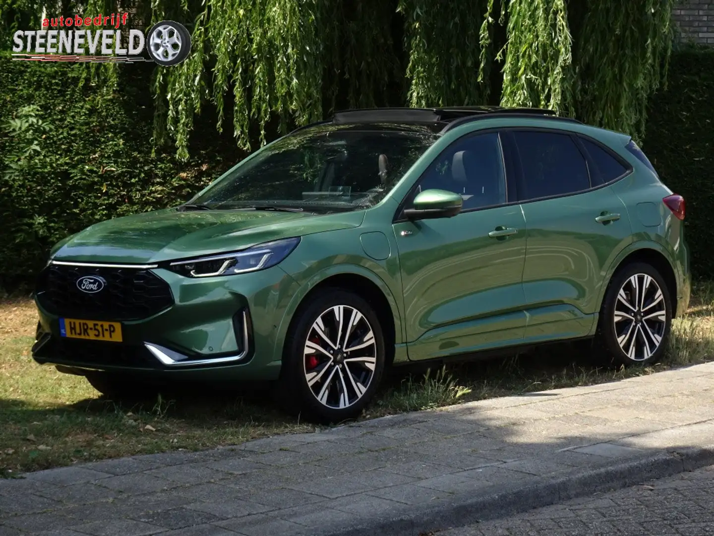 Ford Kuga 2.5 PHEV ST-Line X met Panodak en AGR Stoelen Grün - 1