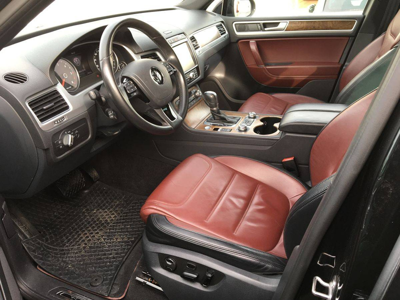 Volkswagen Touareg 3.0 TDI BlueMotion Exclusive Terrain Tech — photo 14