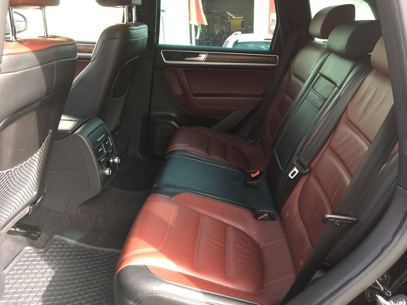 Volkswagen Touareg 3.0 TDI BlueMotion Exclusive Terrain Tech — photo 13