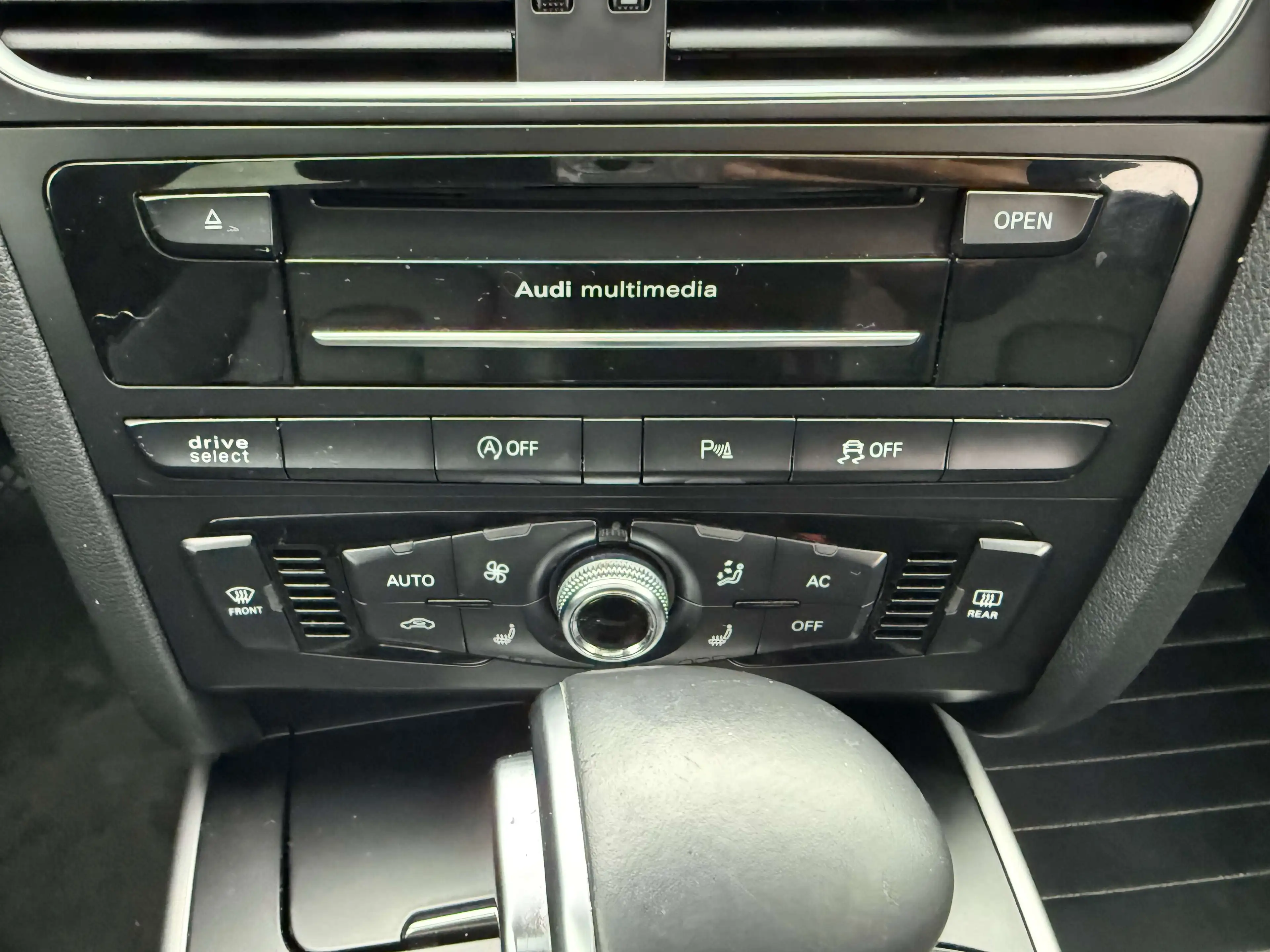 Audi A5 2.0 TDI quattro Sportback S-tronic — photo 16