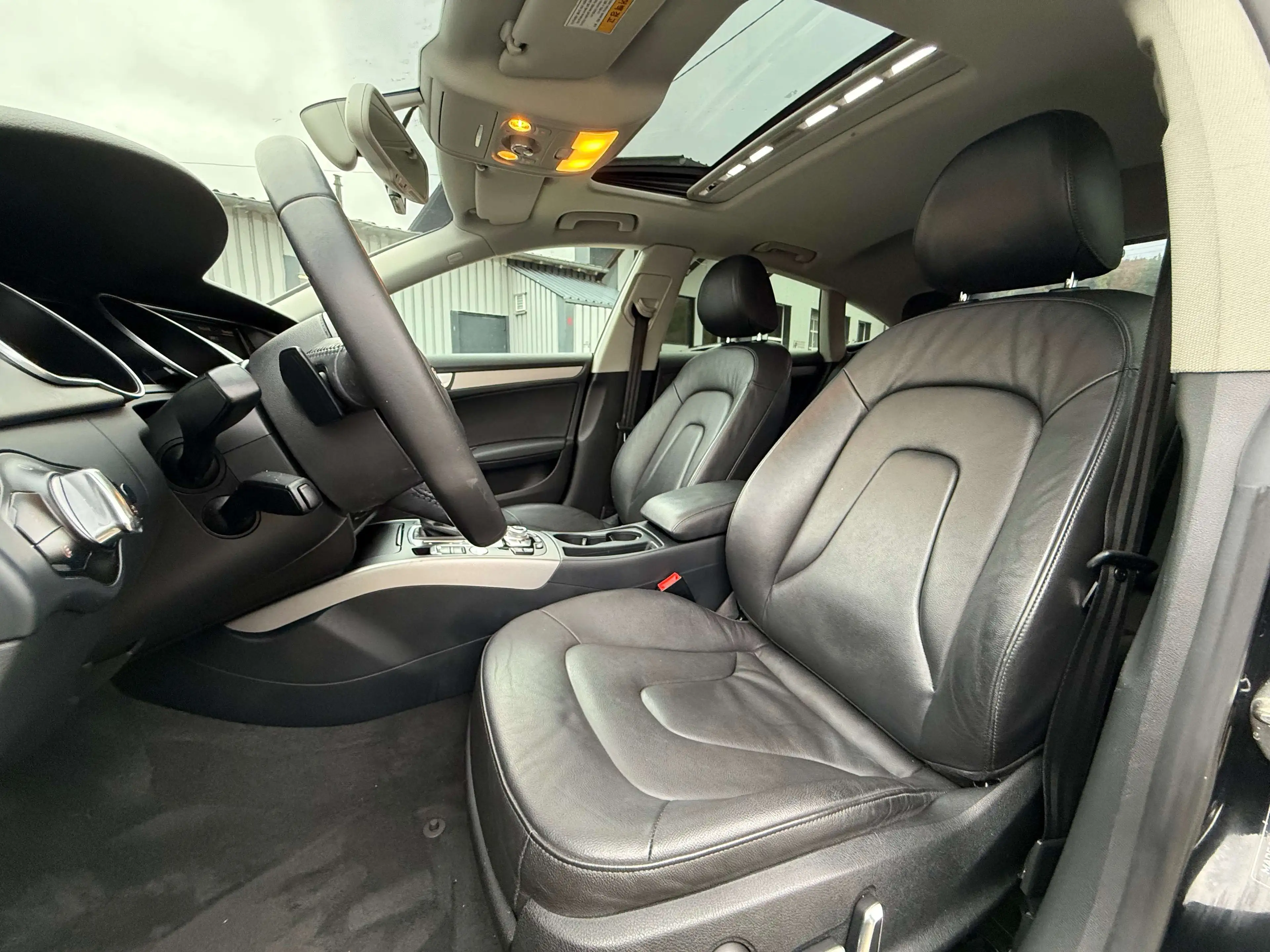 Audi A5 2.0 TDI quattro Sportback S-tronic — photo 22