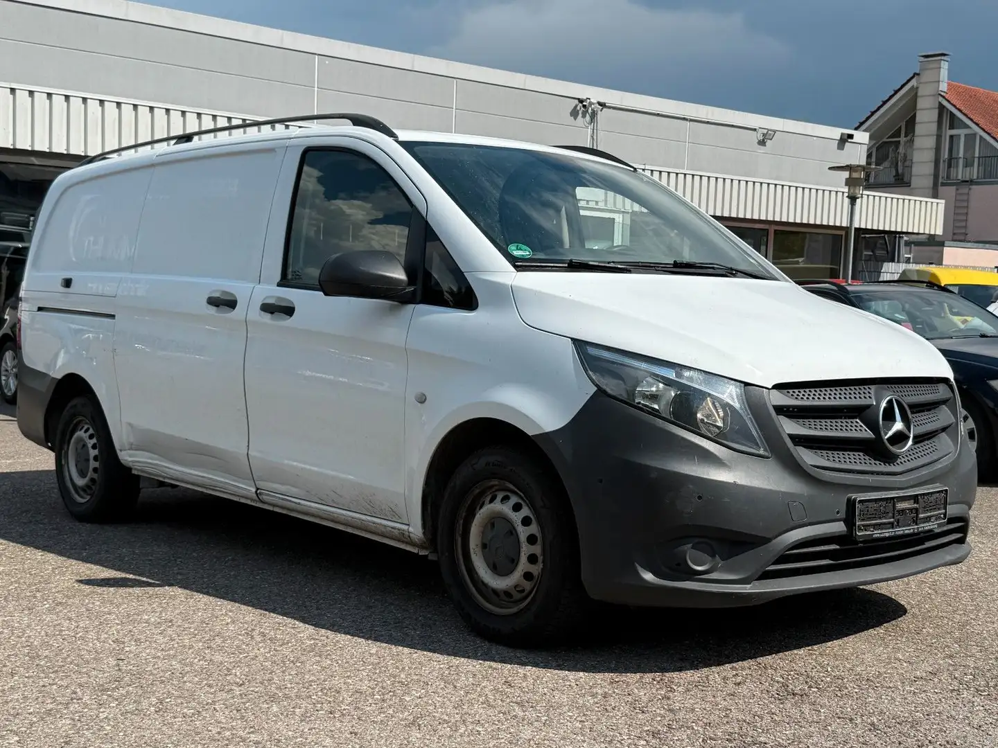 Mercedes-Benz Vito Kasten 111CDI FWD lang - Klima - AHK Weiß - 1