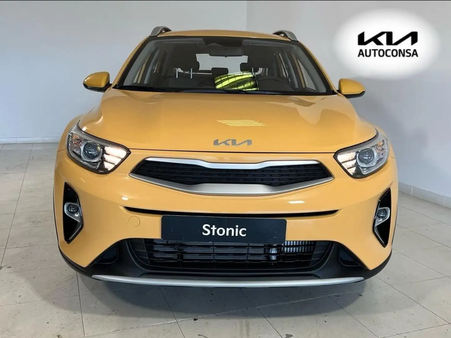 Kia Stonic 1.0 T-GDi 74kW (100CV) MHEV MT Concept Negro - 2