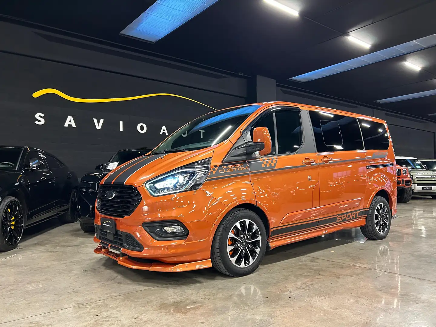 Ford Tourneo Custom 2.0 EcoBlue 185CV MHEV M Sport - 8 posti Pomarańczowy - 1