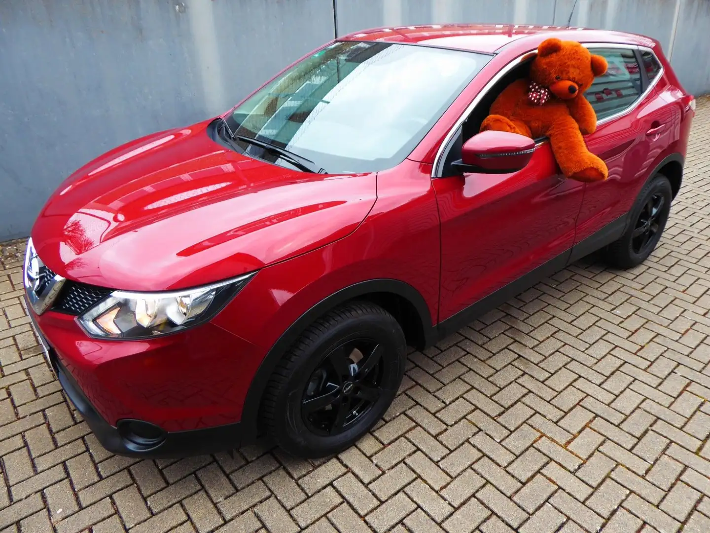 Nissan Qashqai Visia 2.Hand Scheckheft Rot - 1