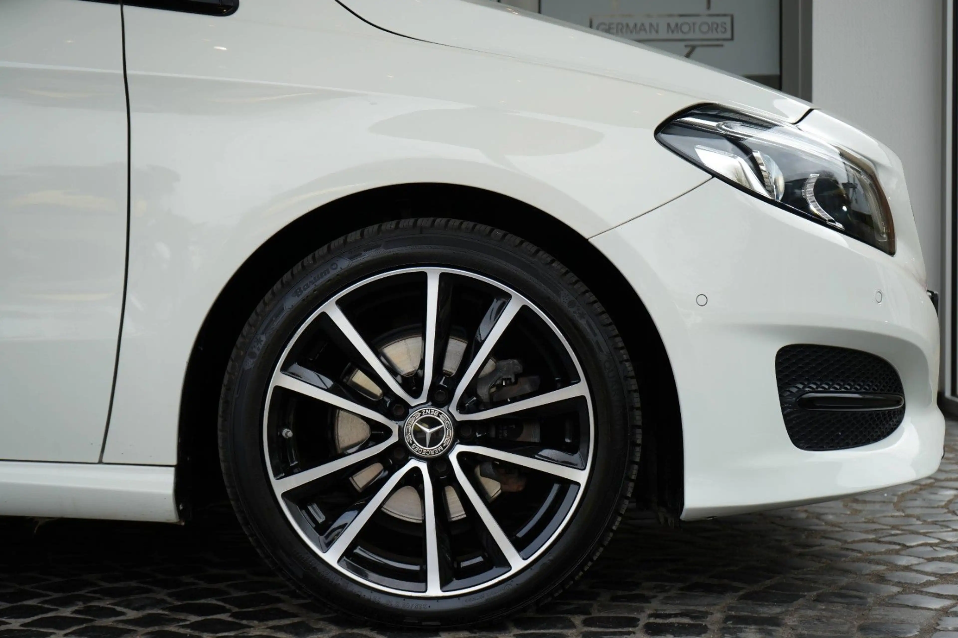 Mercedes-Benz B 220 4Matic Urban Style Edition NIGHT|BUSINESS — photo 8