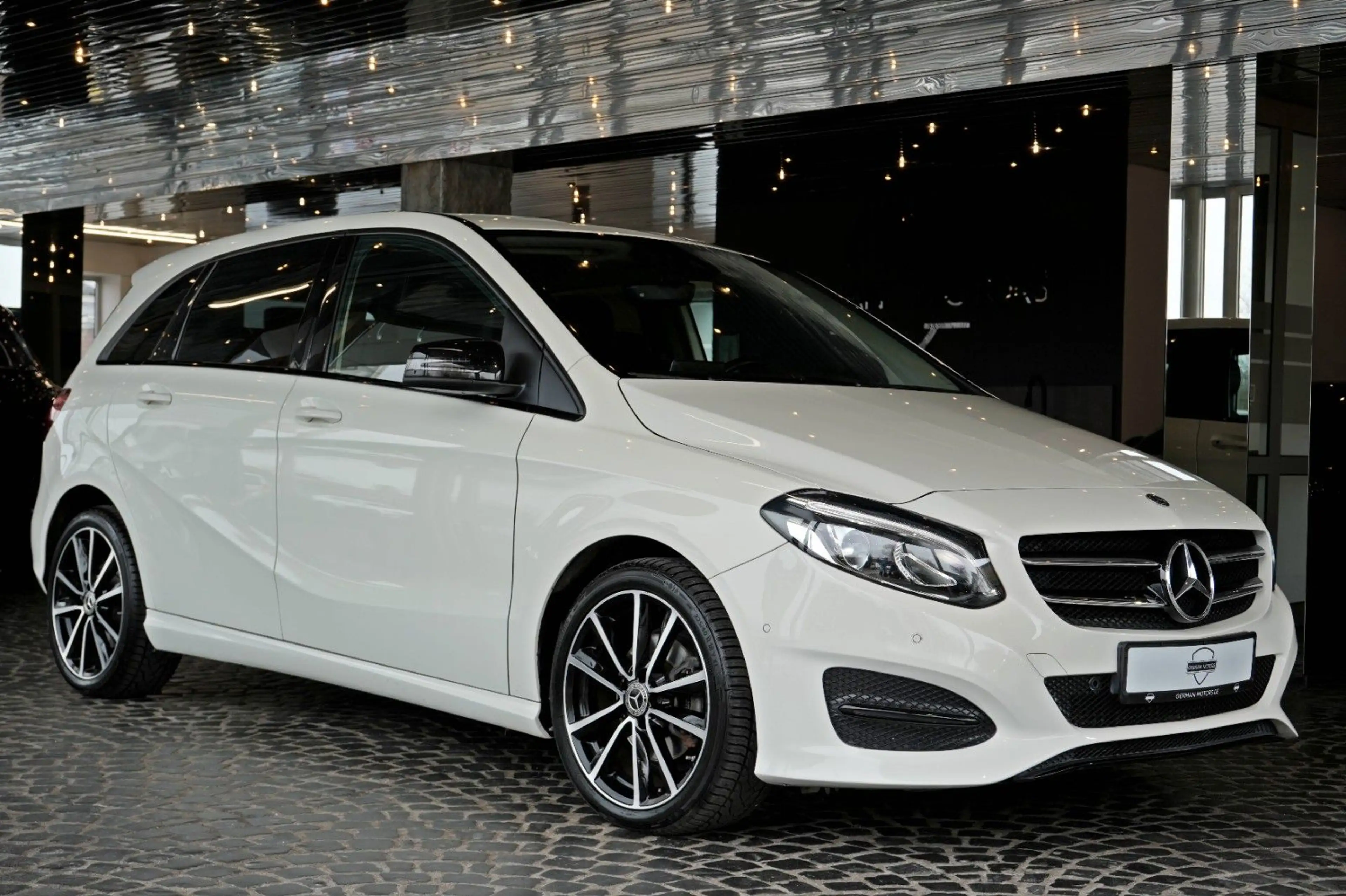 Mercedes-Benz B 220 4Matic Urban Style Edition NIGHT|BUSINESS