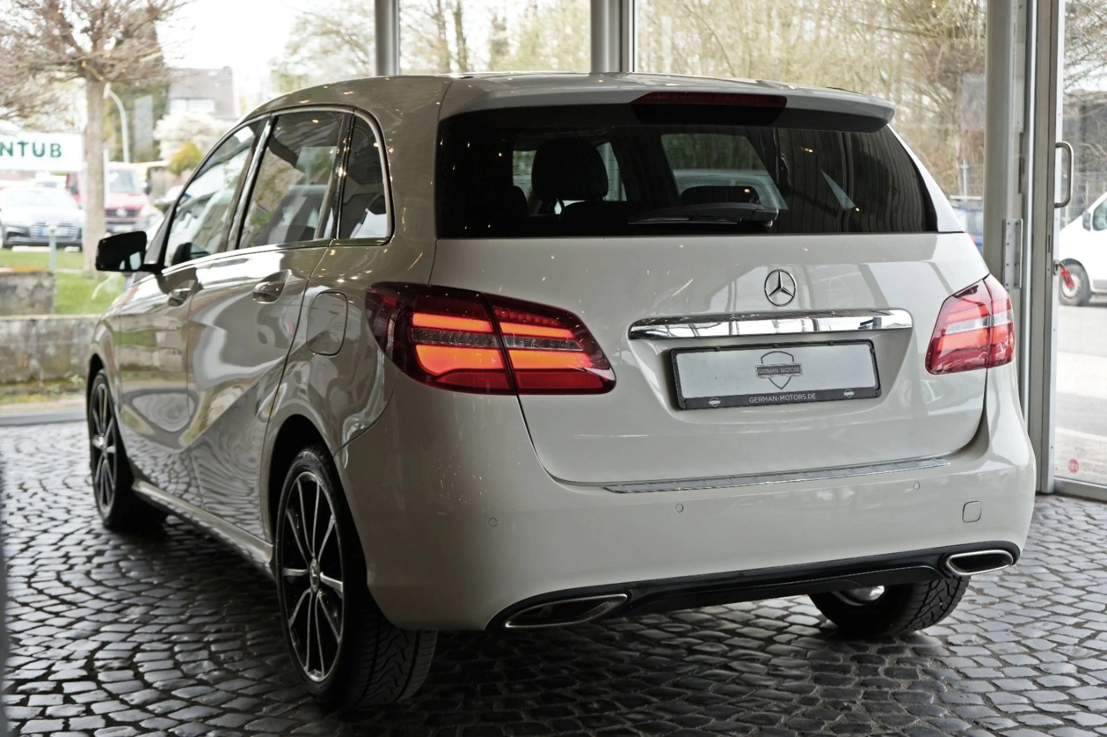Mercedes-Benz B 220 4Matic Urban Style Edition NIGHT|BUSINESS — photo 5