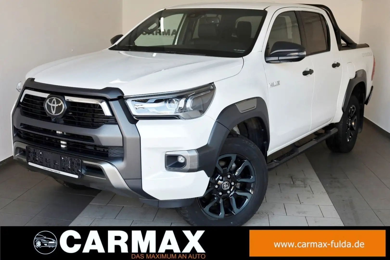 Toyota Hilux 2.8 D-4D 4x4 Invincible Sport,ACC,360°,AHK Weiß - 1