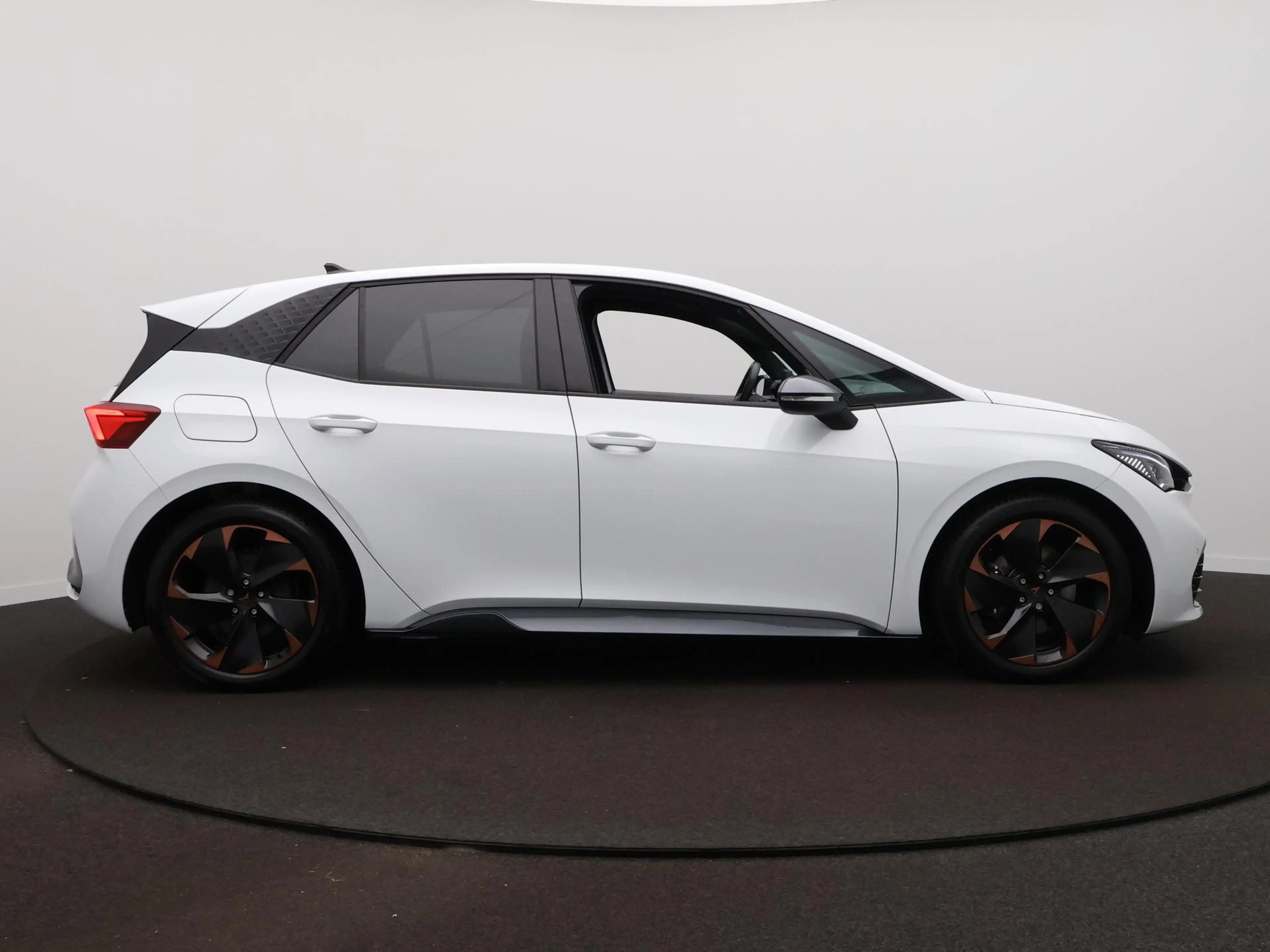 CUPRA Born Impulse 62 kWh | Navi | Elek. Stoelen | Camera | S — photo 5
