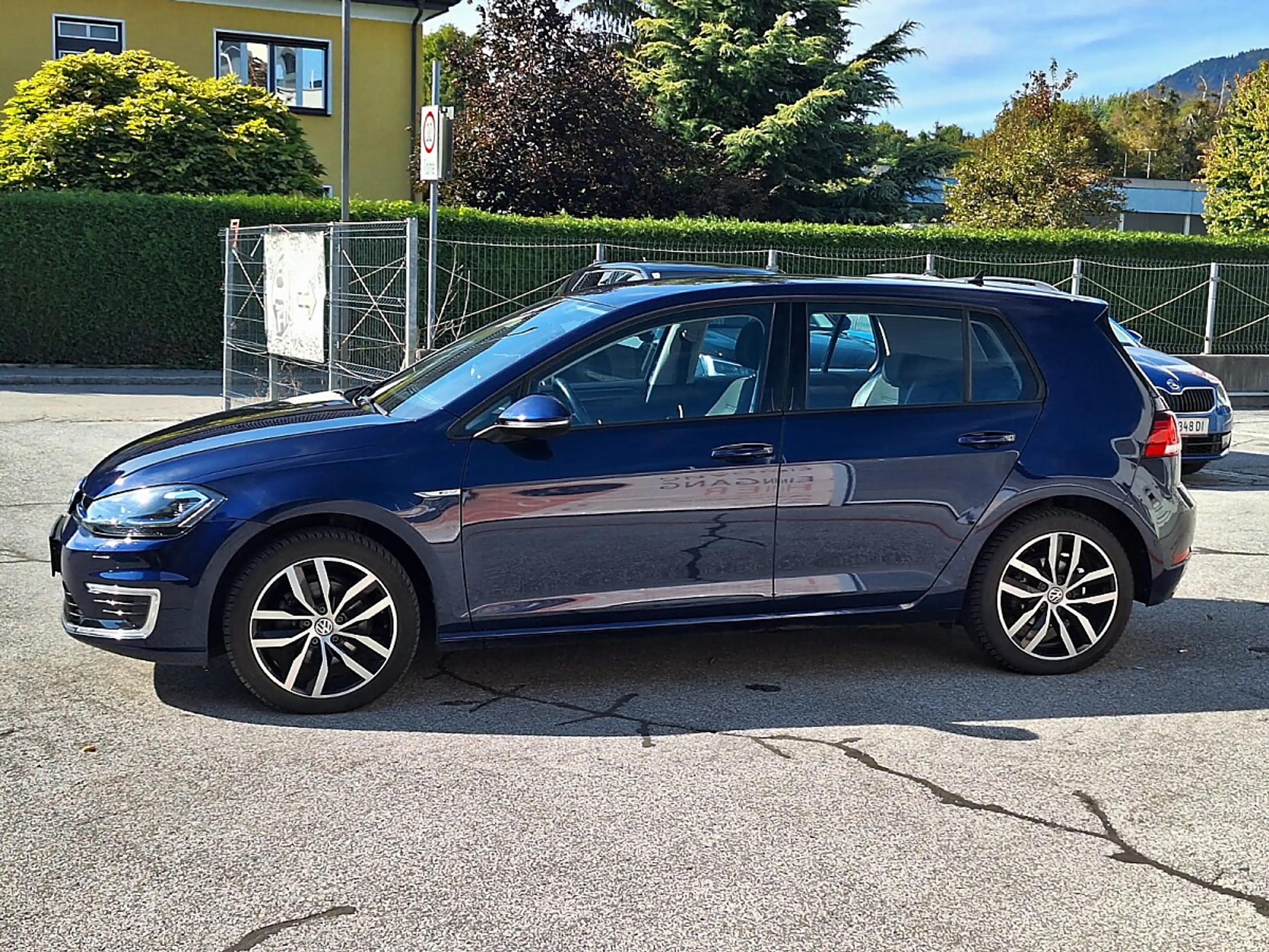 Volkswagen e-Golf E-Golf — photo 4
