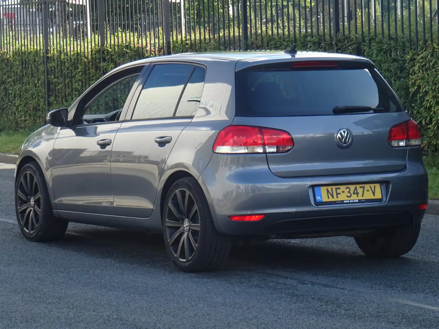 Volkswagen Golf 1.4 5DRS NAVI/AIRCO/CRUISE/PDC/NW APK Gris - 2