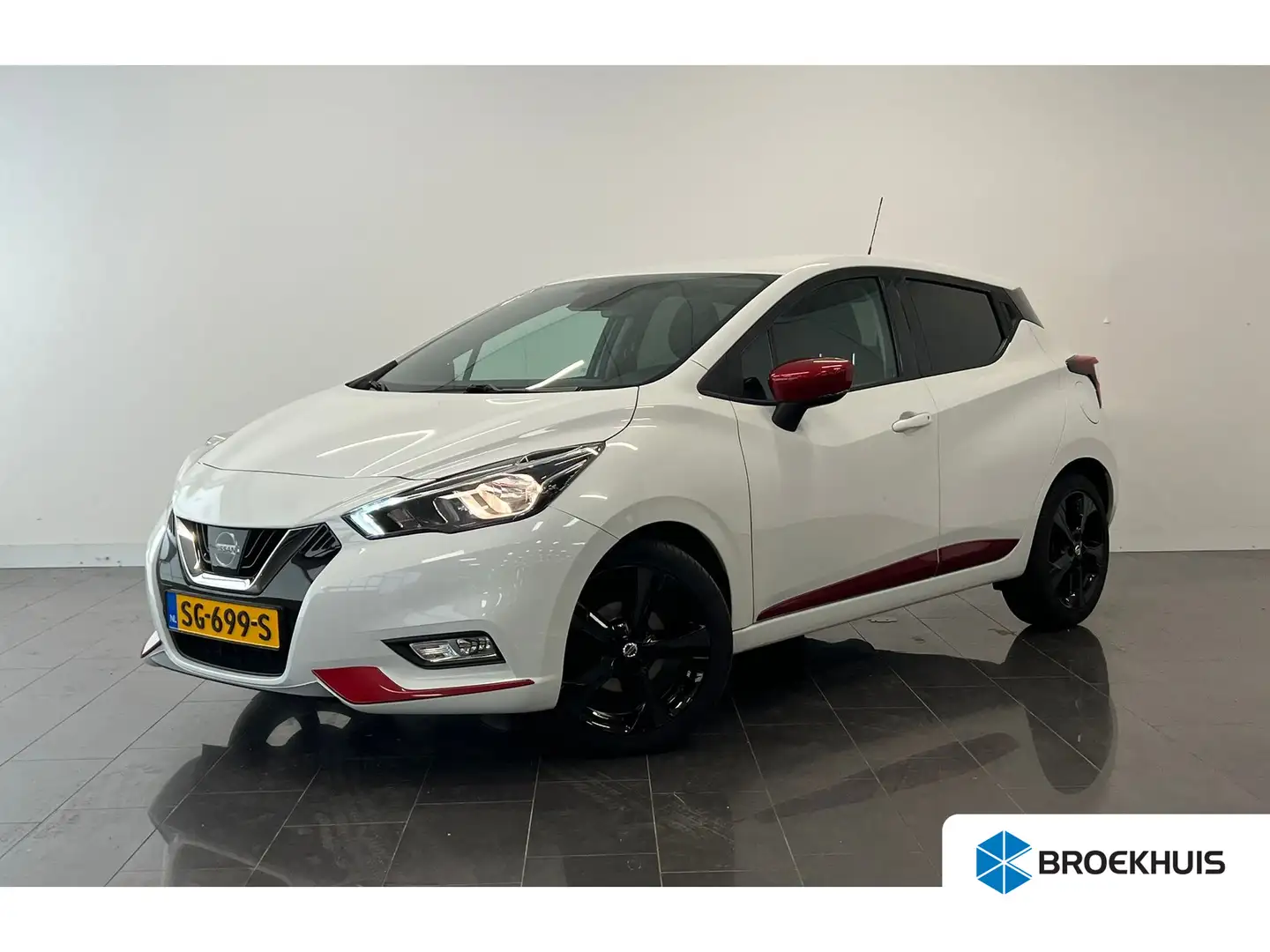 Nissan Micra 0.9 IG-T N-Connecta | Achteruitrijcamera | Airco ( Wit - 1