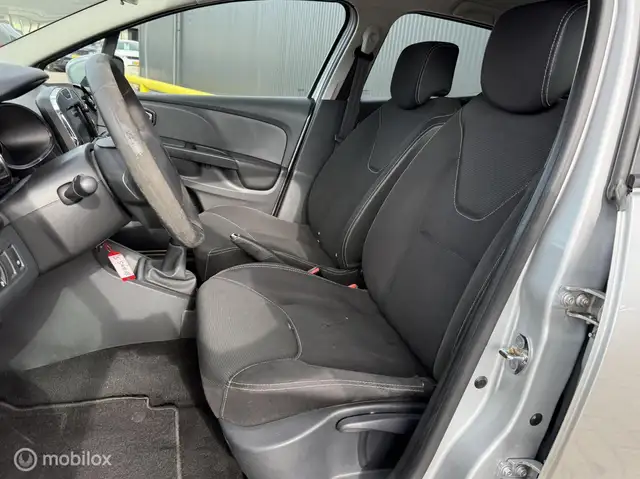 Renault Clio view 4
