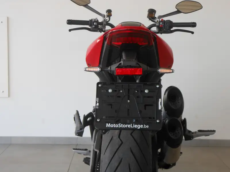 Ducati Monster 937 - foto 4