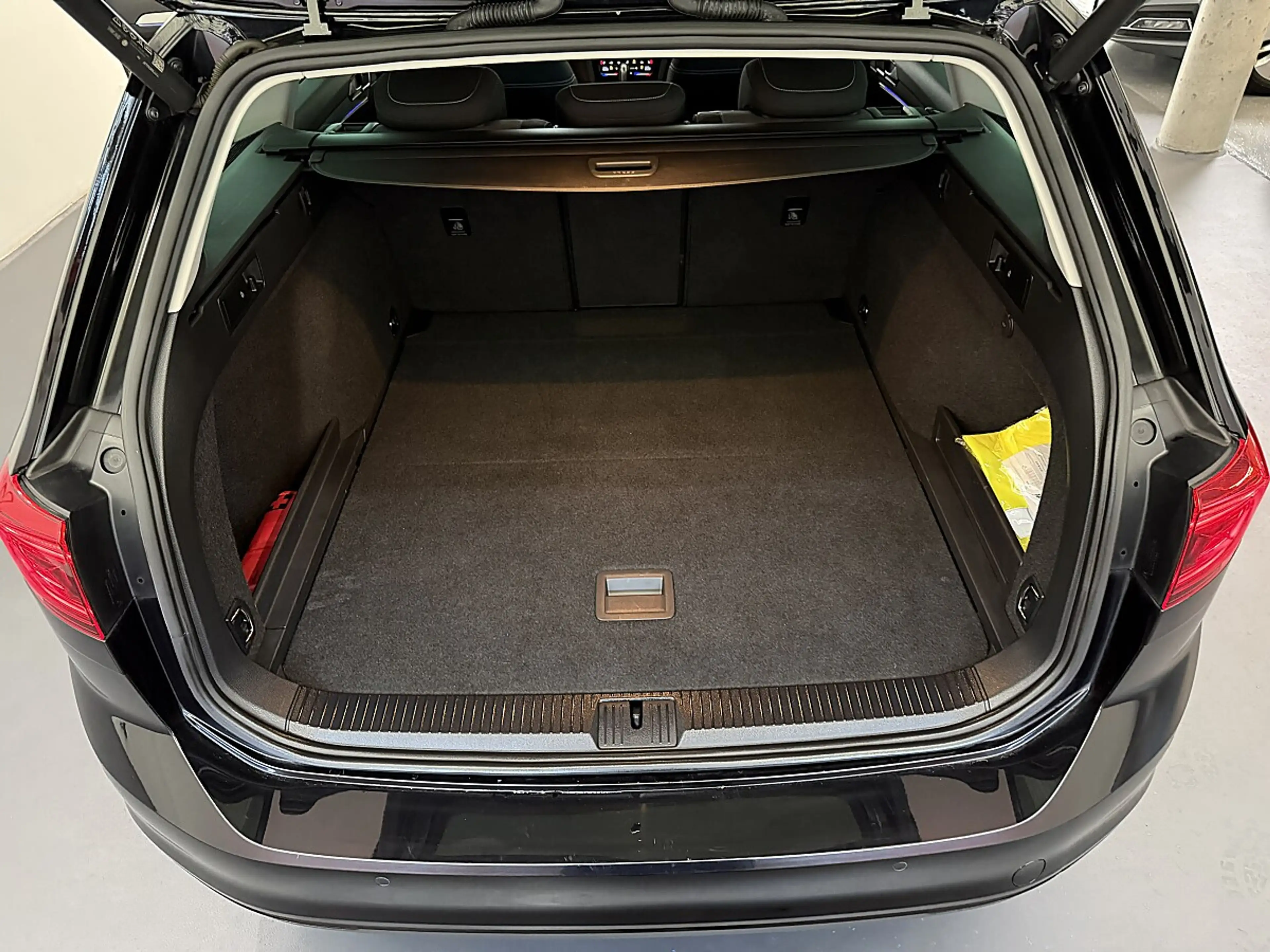 Volkswagen Passat Variant 2,0TDI DSG *Matrix LED*NAVI*ACC*Sitzheizung*Get... — photo 14