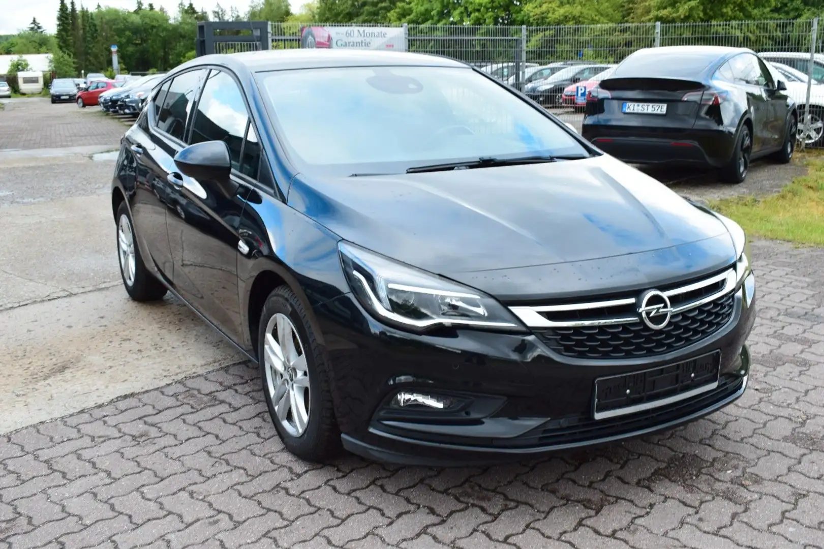 Opel Astra K Lim. 5-trg. Active *KAMERA*SCHECKHEFT* Schwarz - 1