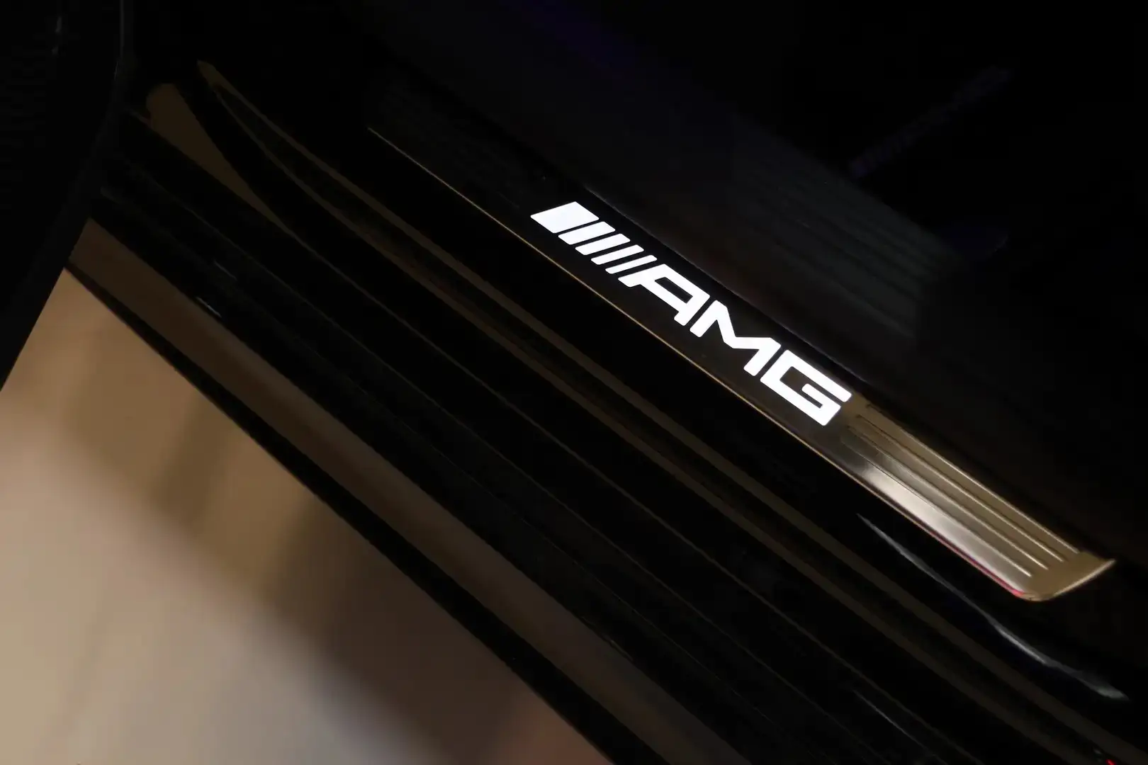 Mercedes-Benz A 35 AMG 4MATIC | SCHAALSTOELEN | RACE KNOP | VOL | Zwart - 2