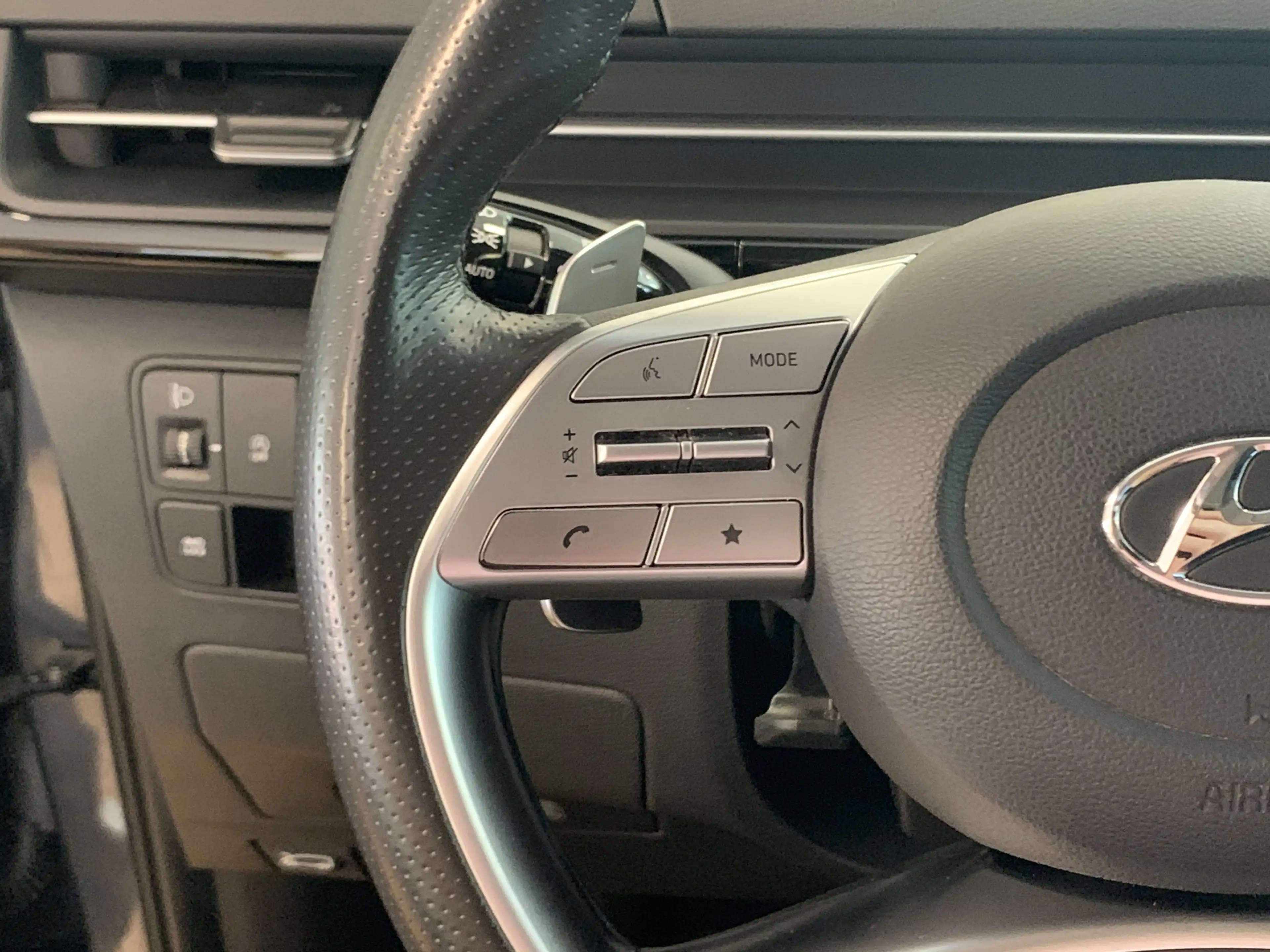Hyundai STARIA Signature*4WD*NSCC*SHZ+BLÜ*RELAX*360*BOSE — photo 12