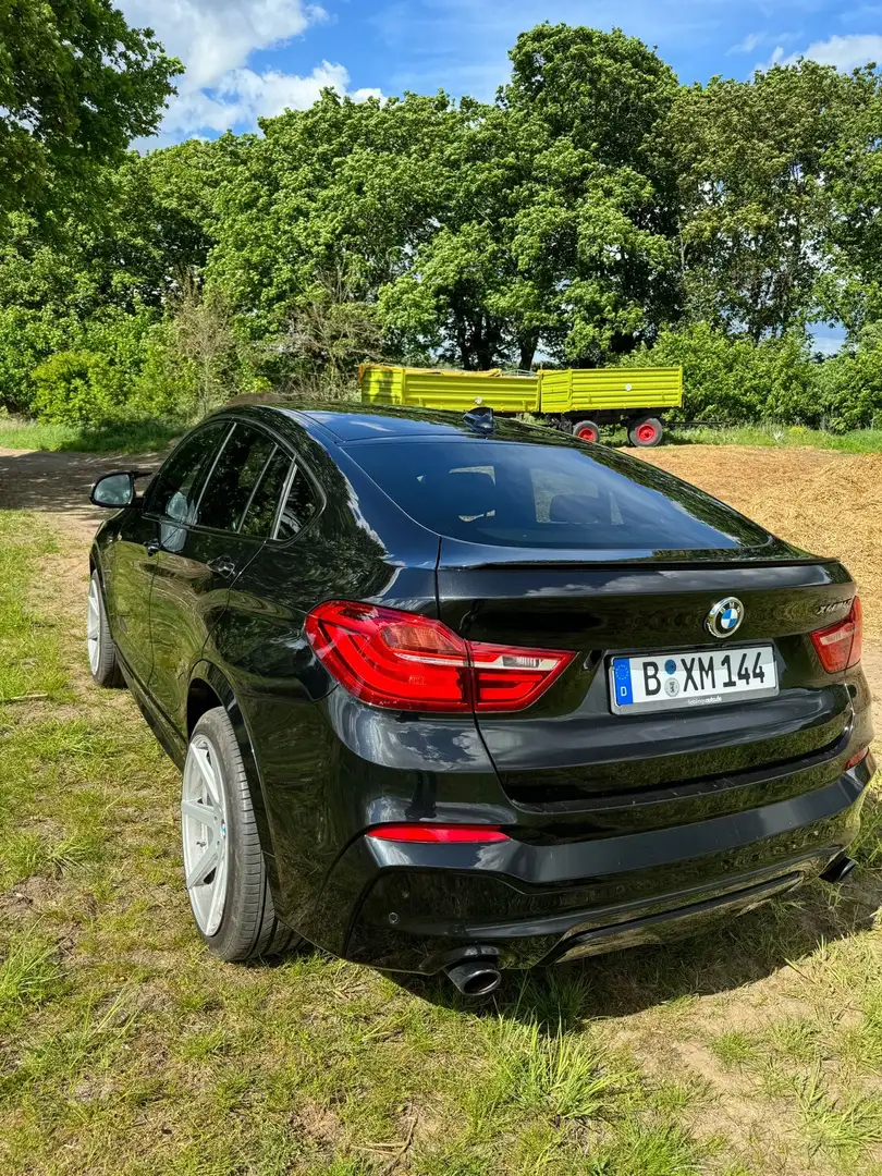 BMW X4 M M40i Czarny - 2