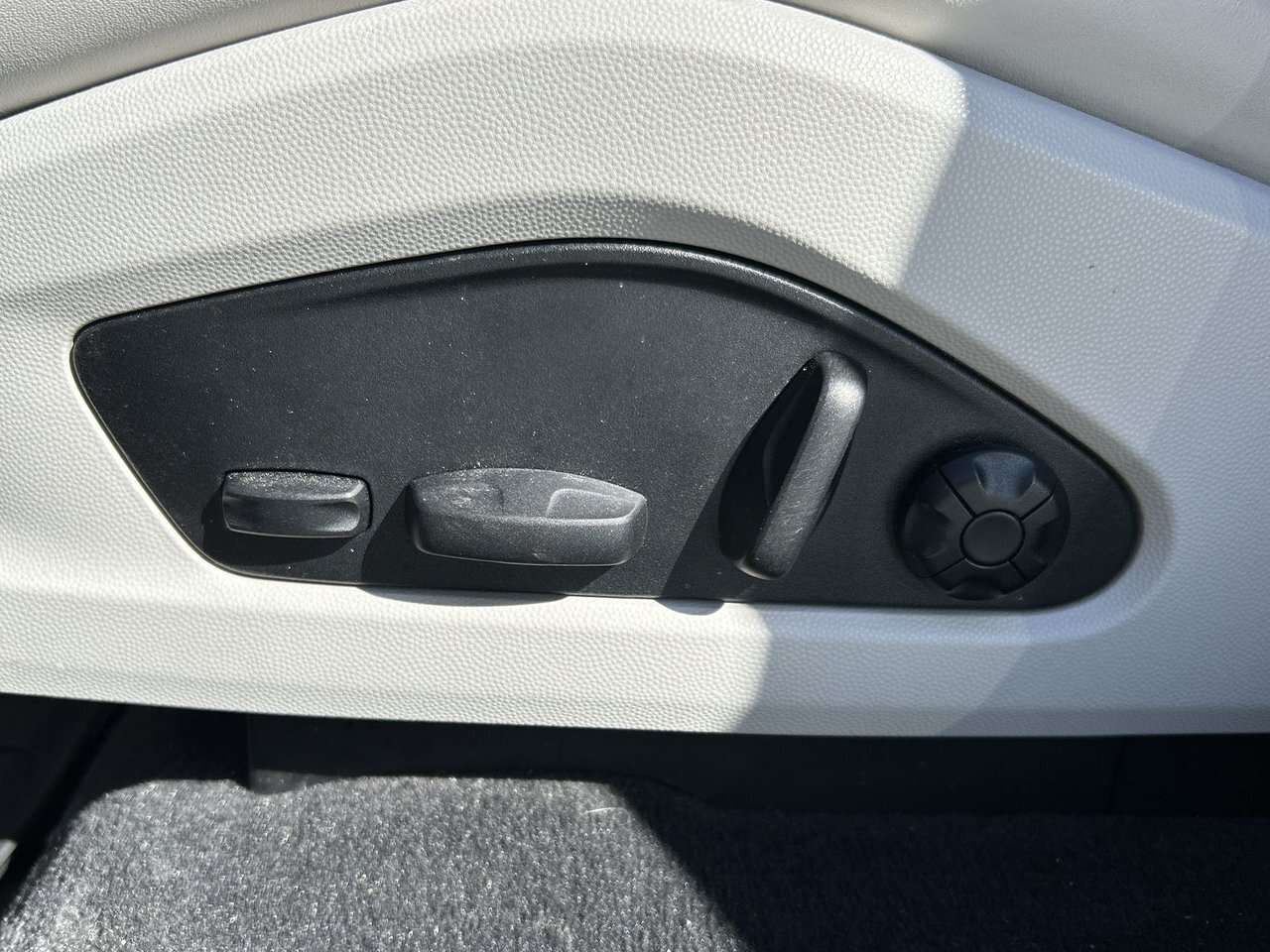 2024 Porsche Macan Electric Turbo ** Loaded, Turbo EV ** / thumb 20