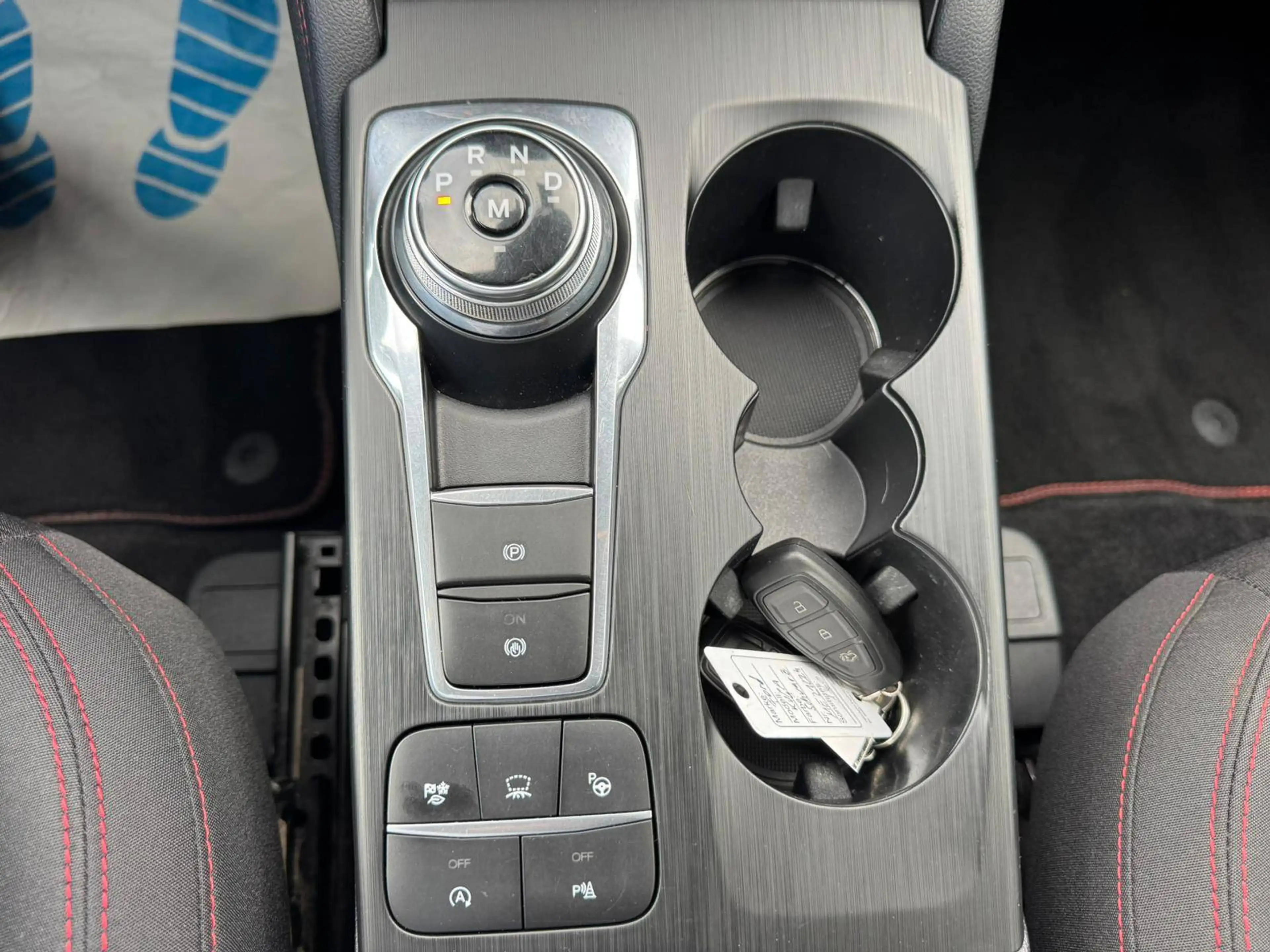 Ford Kuga ST-Line Allrad Automtik — photo 15
