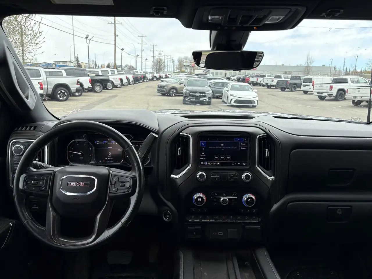 GMC Sierra 3500HD снимка GMC Sierra 3500HD