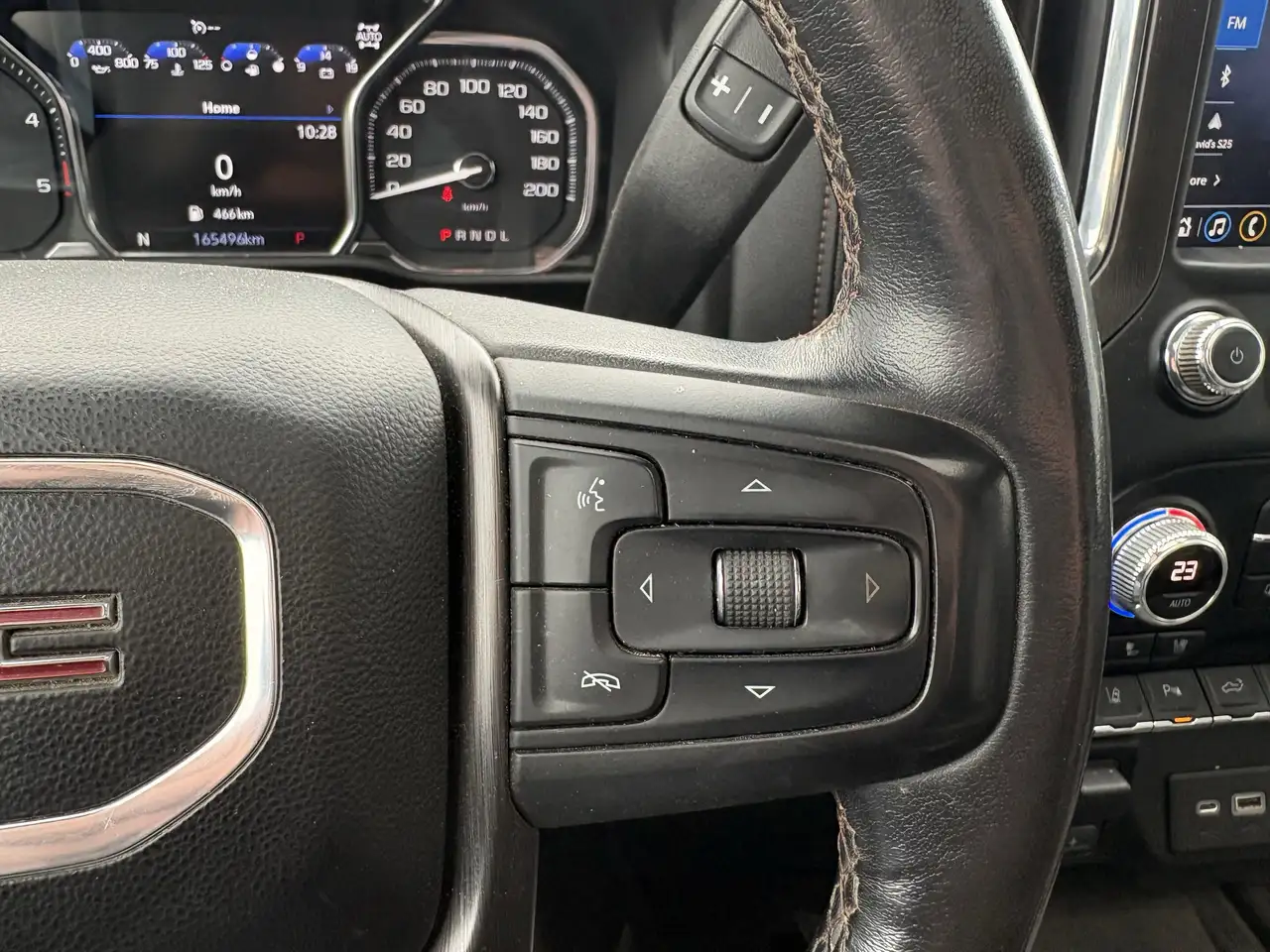 GMC Sierra 3500HD снимка GMC Sierra 3500HD