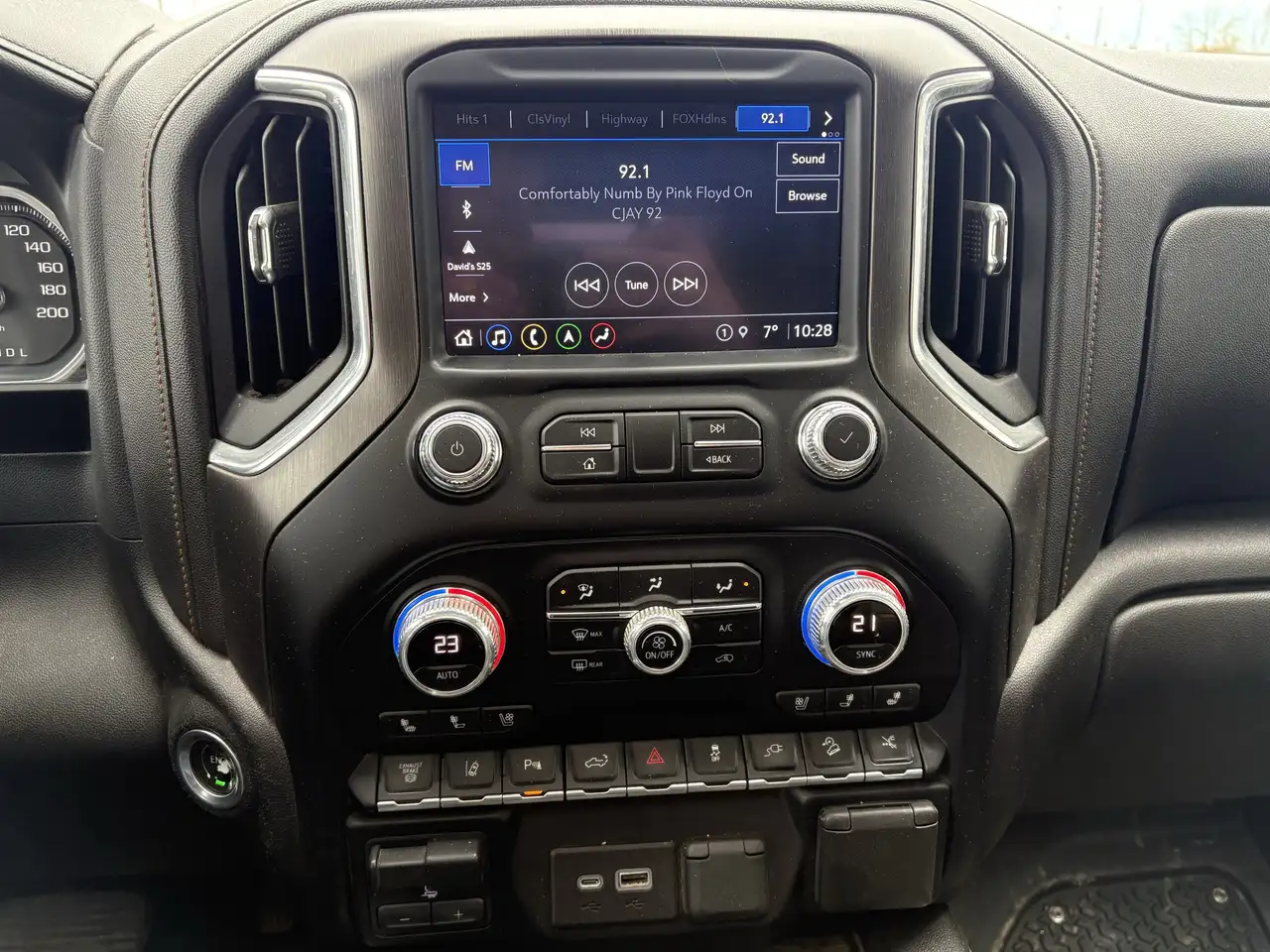 GMC Sierra 3500HD снимка GMC Sierra 3500HD