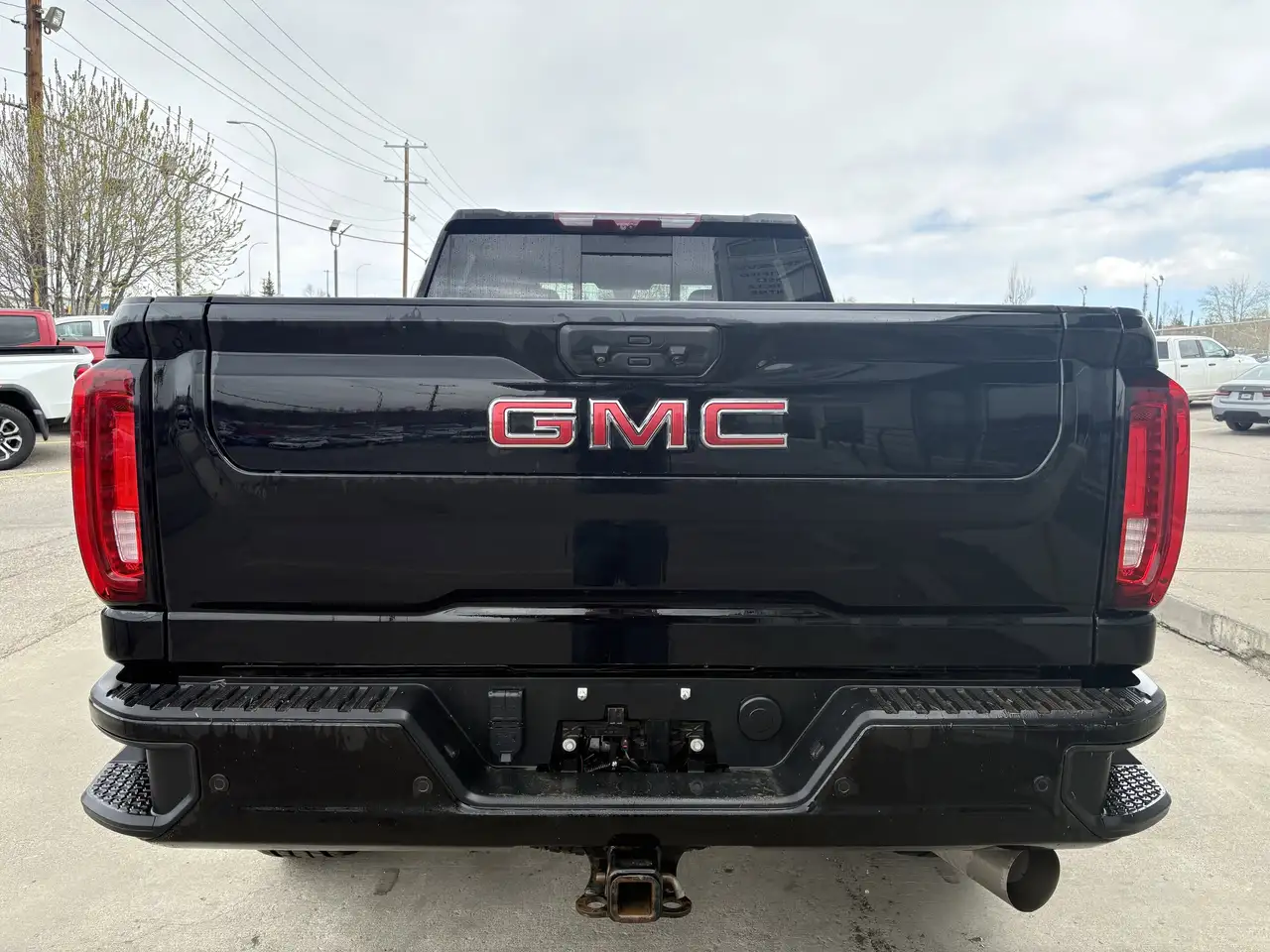 GMC Sierra 3500HD снимка GMC Sierra 3500HD