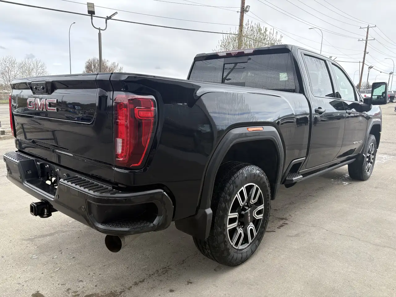GMC Sierra 3500HD снимка GMC Sierra 3500HD