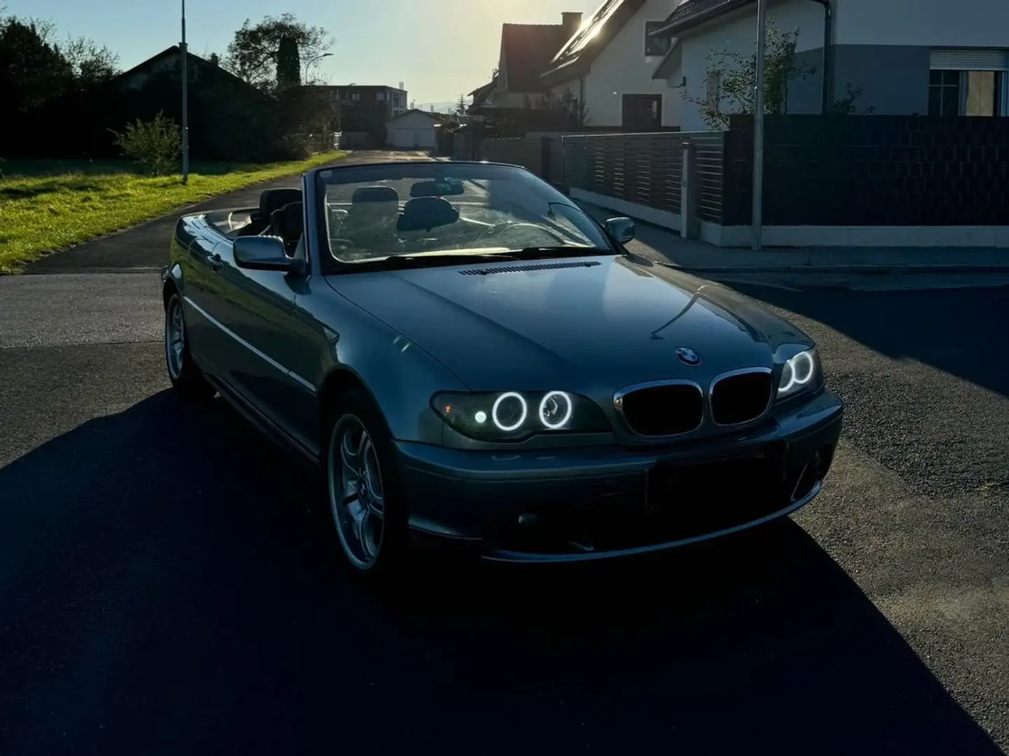 BMW 318 E46 318i Cabrio Gümüş rengi - 1
