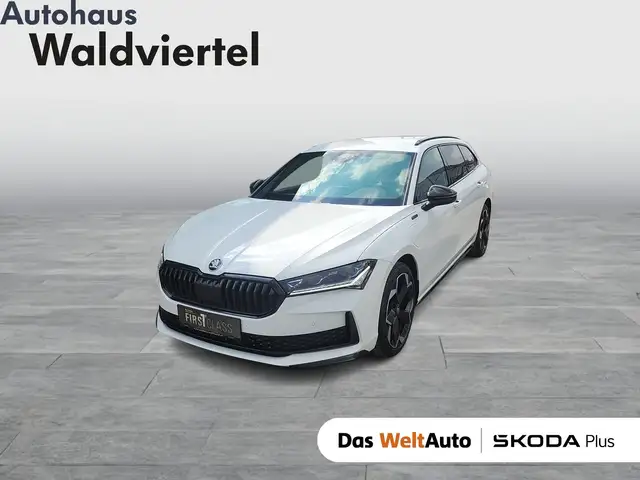Skoda Superb main image