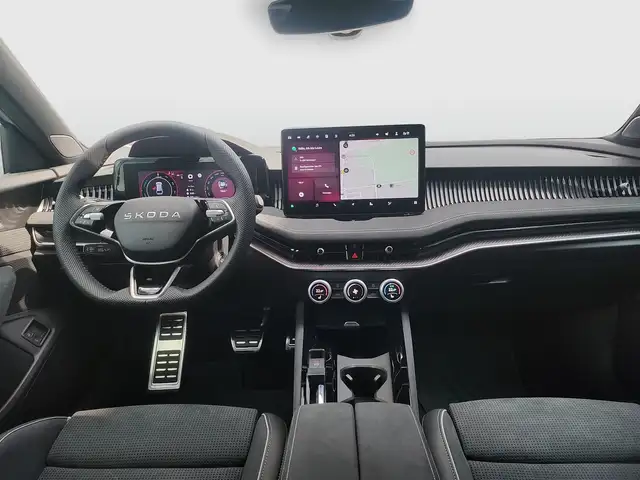 Skoda Superb view 9