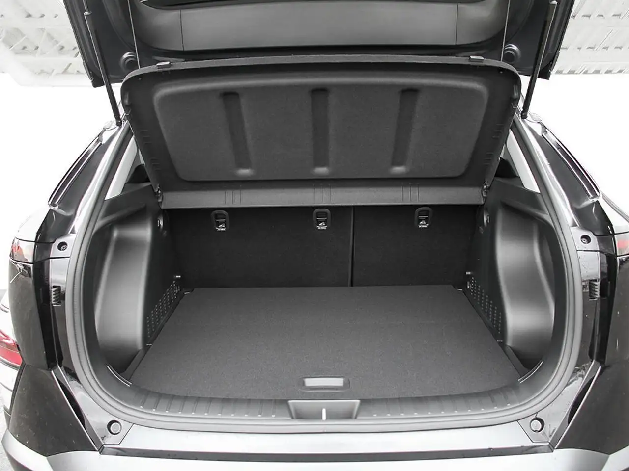 Hyundai KONA photo Hyundai KONA