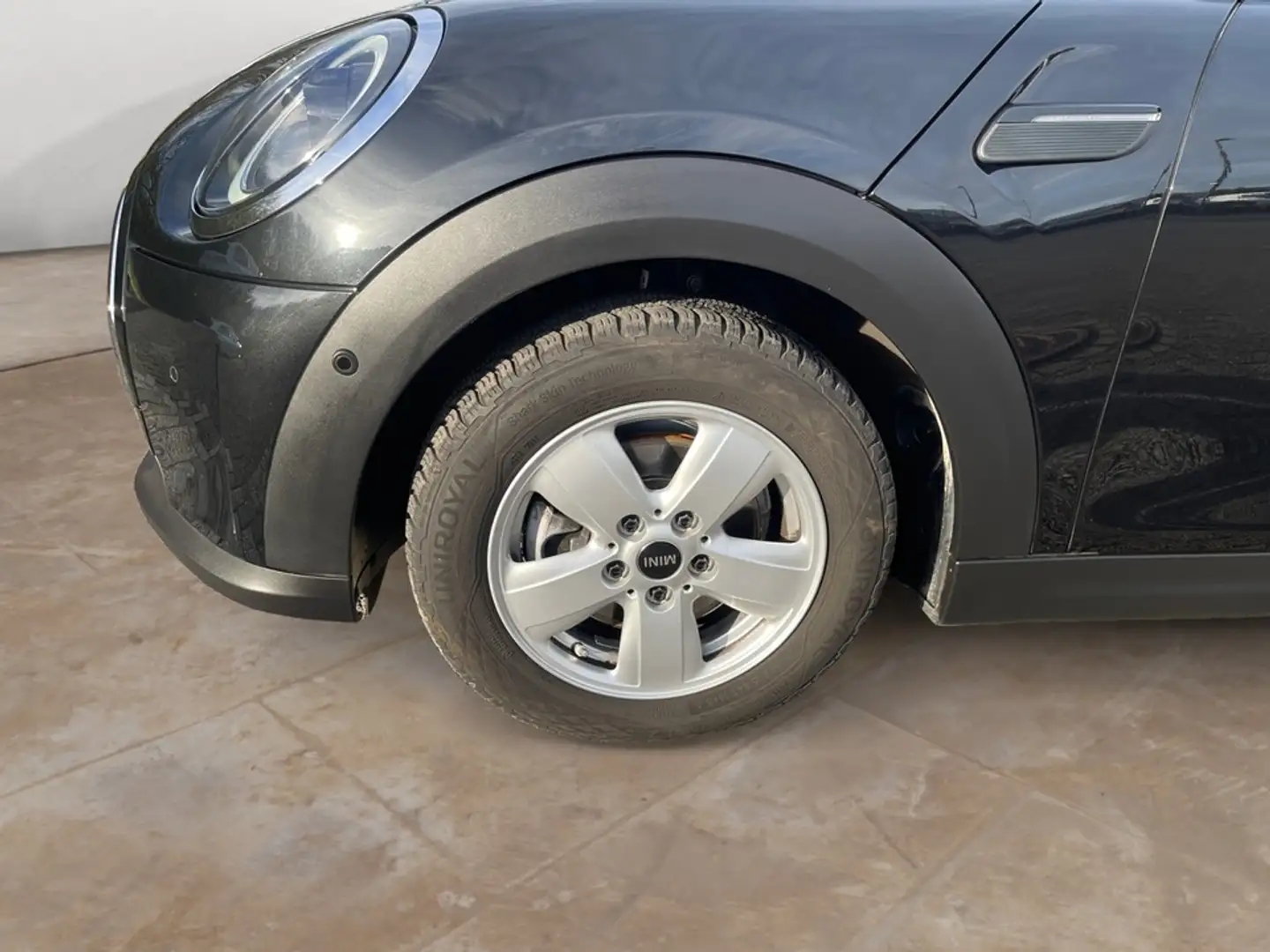 MINI Cooper Essential Trim + GARANTIE-bis-01.2029 Schwarz - 2