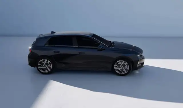 Opel Astra view 9