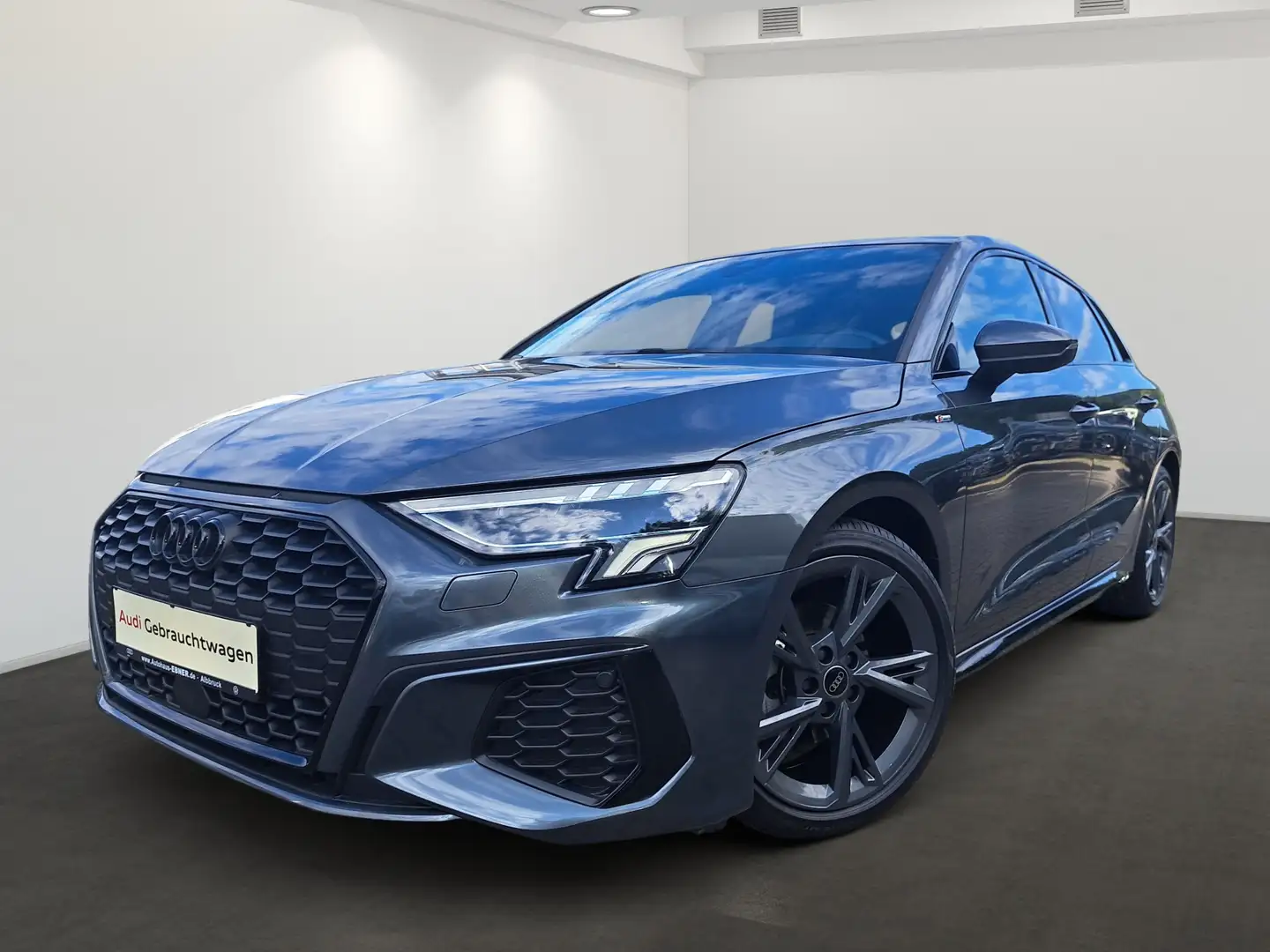 Audi A3 SPORTBACK S-LINE 35TFSI S-TRONIC KAMERA+NAVI+APP+L Grau - 2