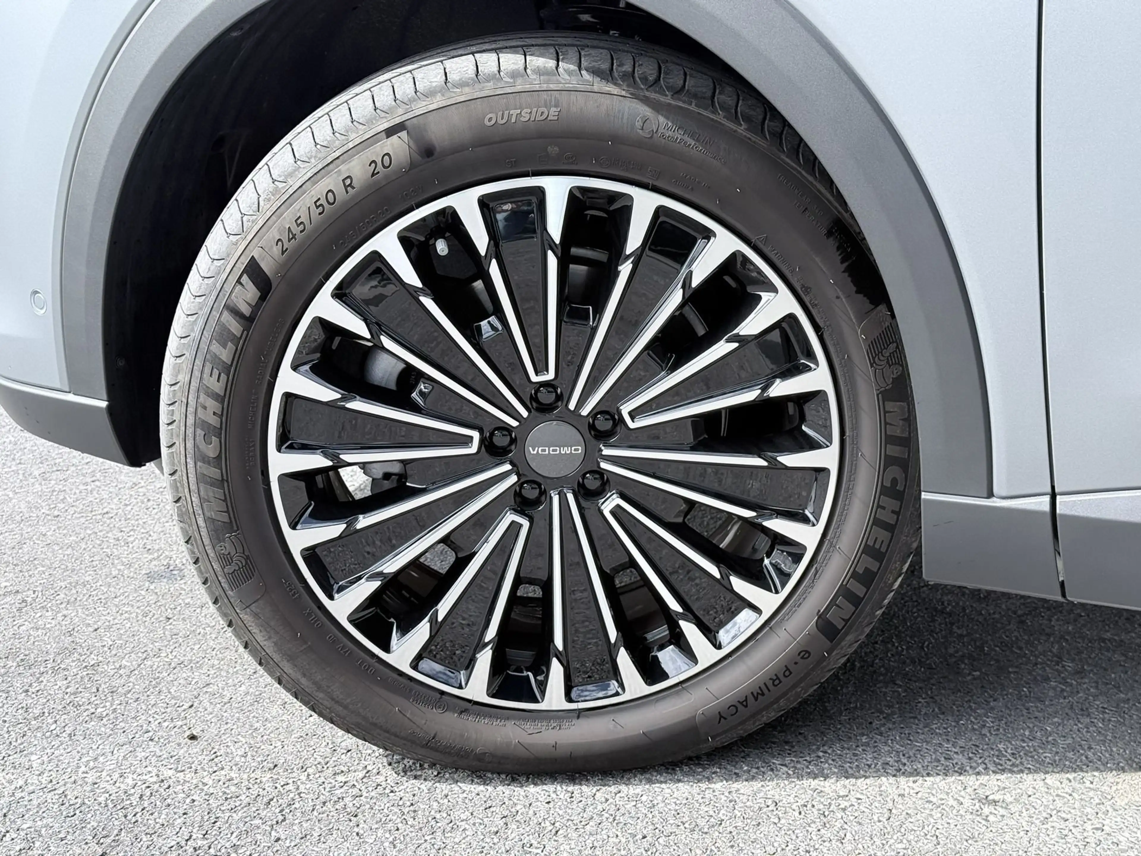 Omoda 9 PHEV Premium — photo 6