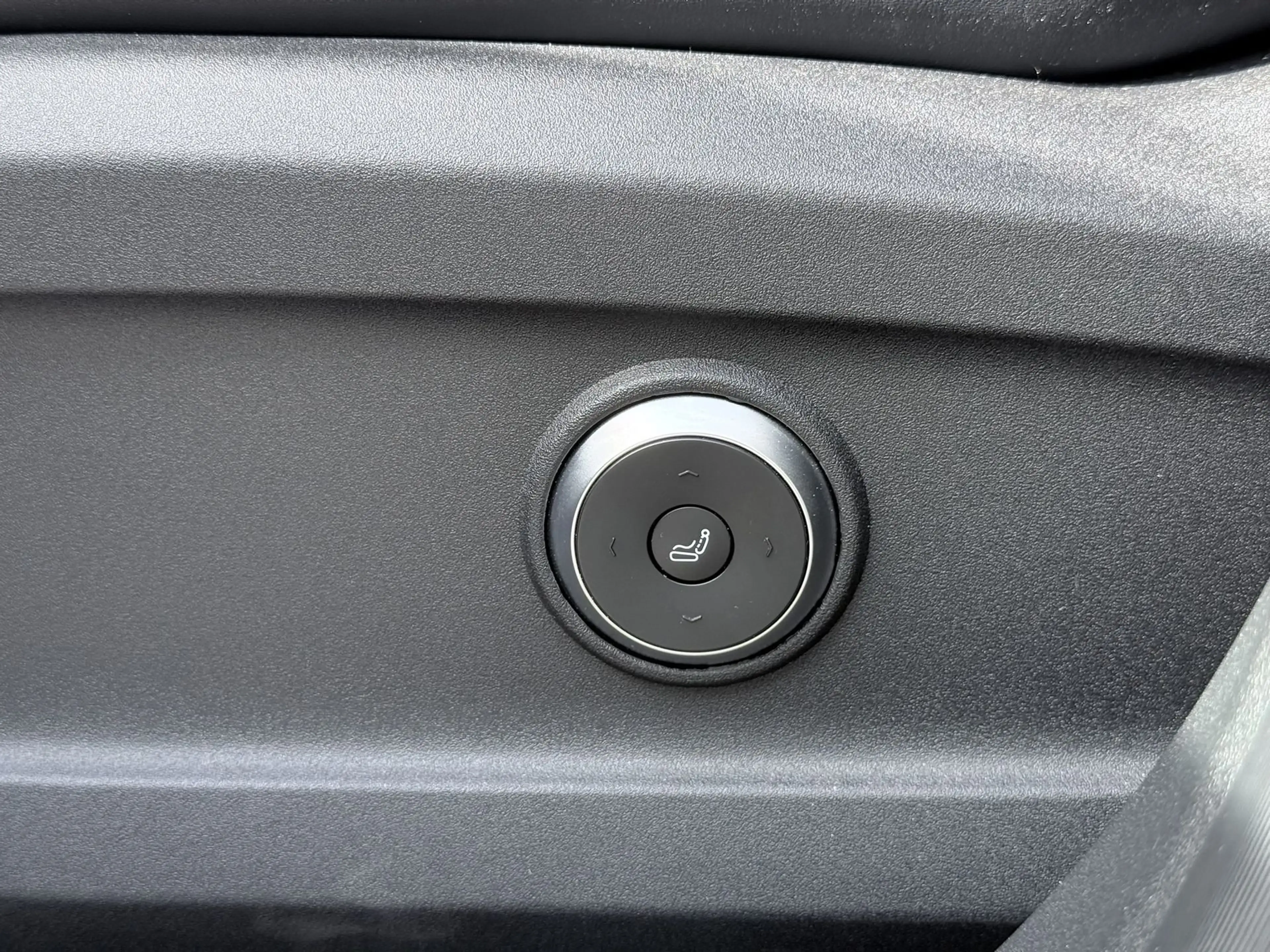 Omoda 9 PHEV Premium — photo 10