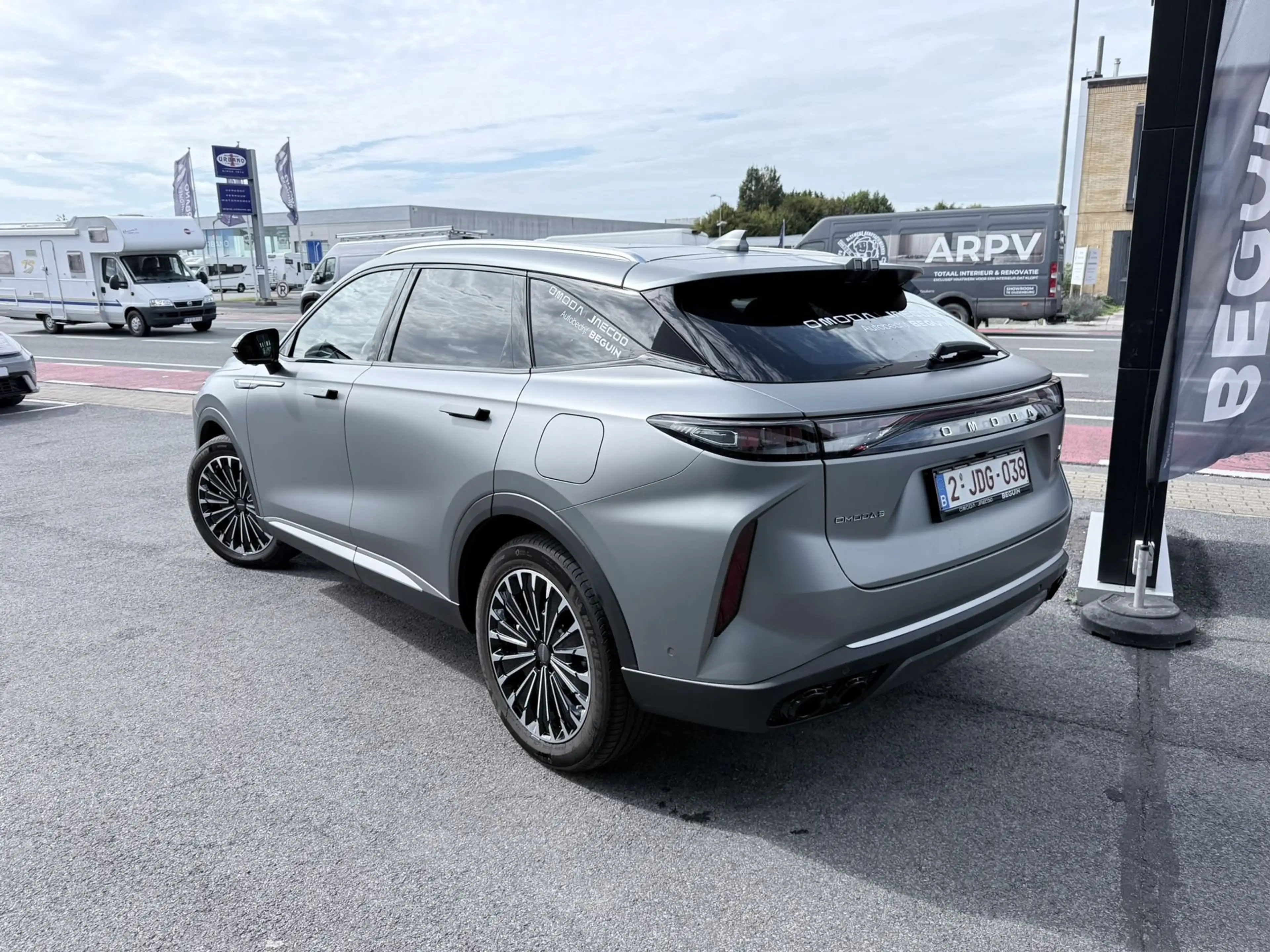 Omoda 9 PHEV Premium — photo 2