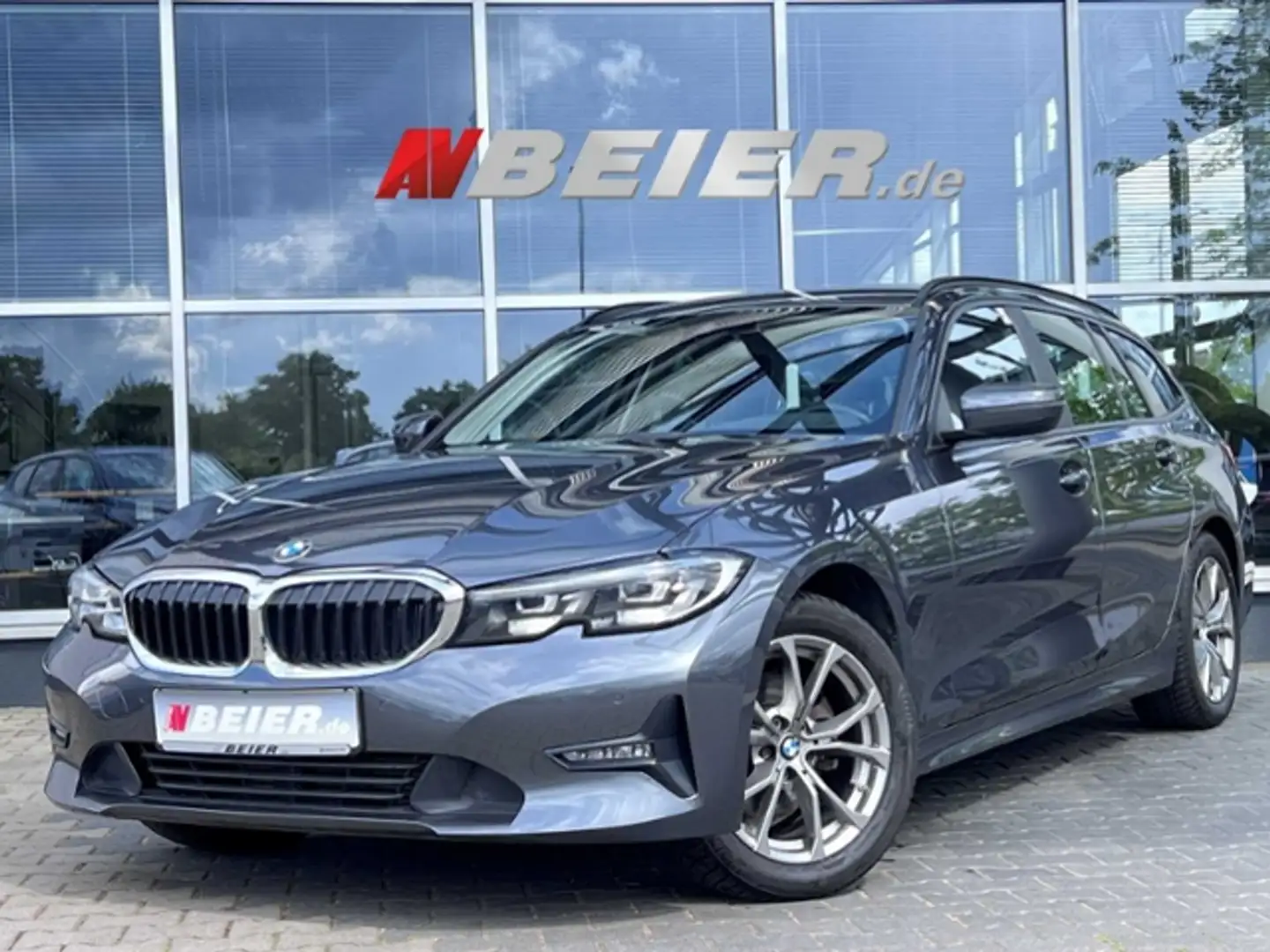 BMW 320 d LED SHZ 2xPDC Navi DAB großTank Touring Grau - 1