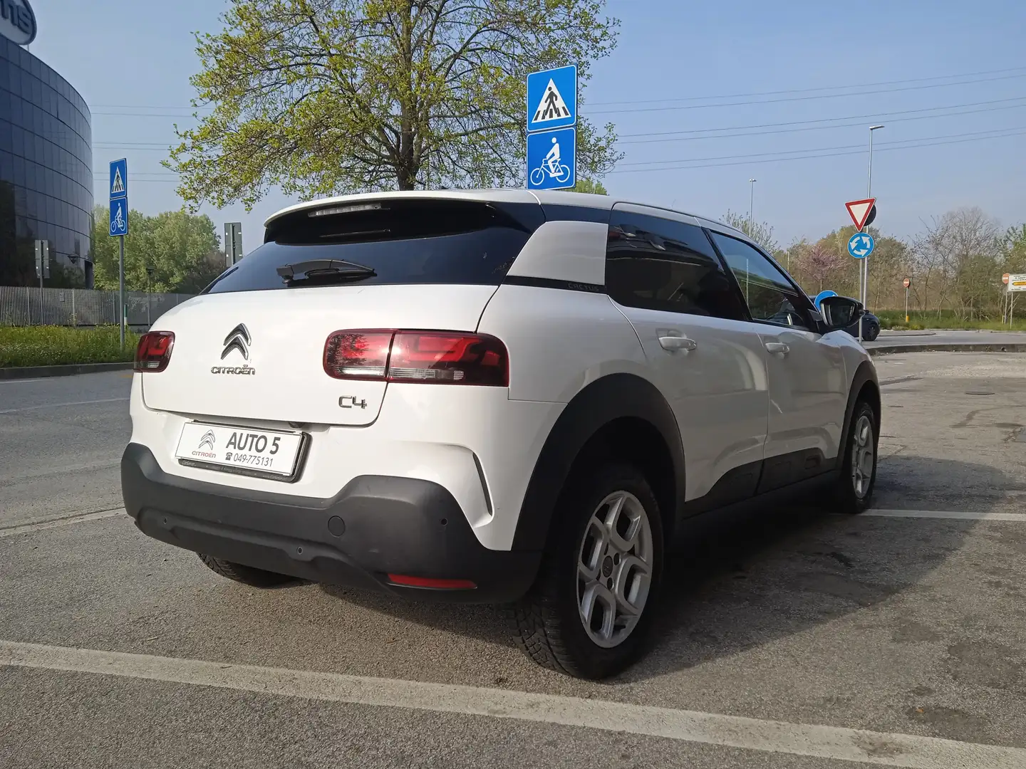 Citroen C4 C4 Cactus 2018 Cactus 1.2 puretech Shine s Bianco - 2