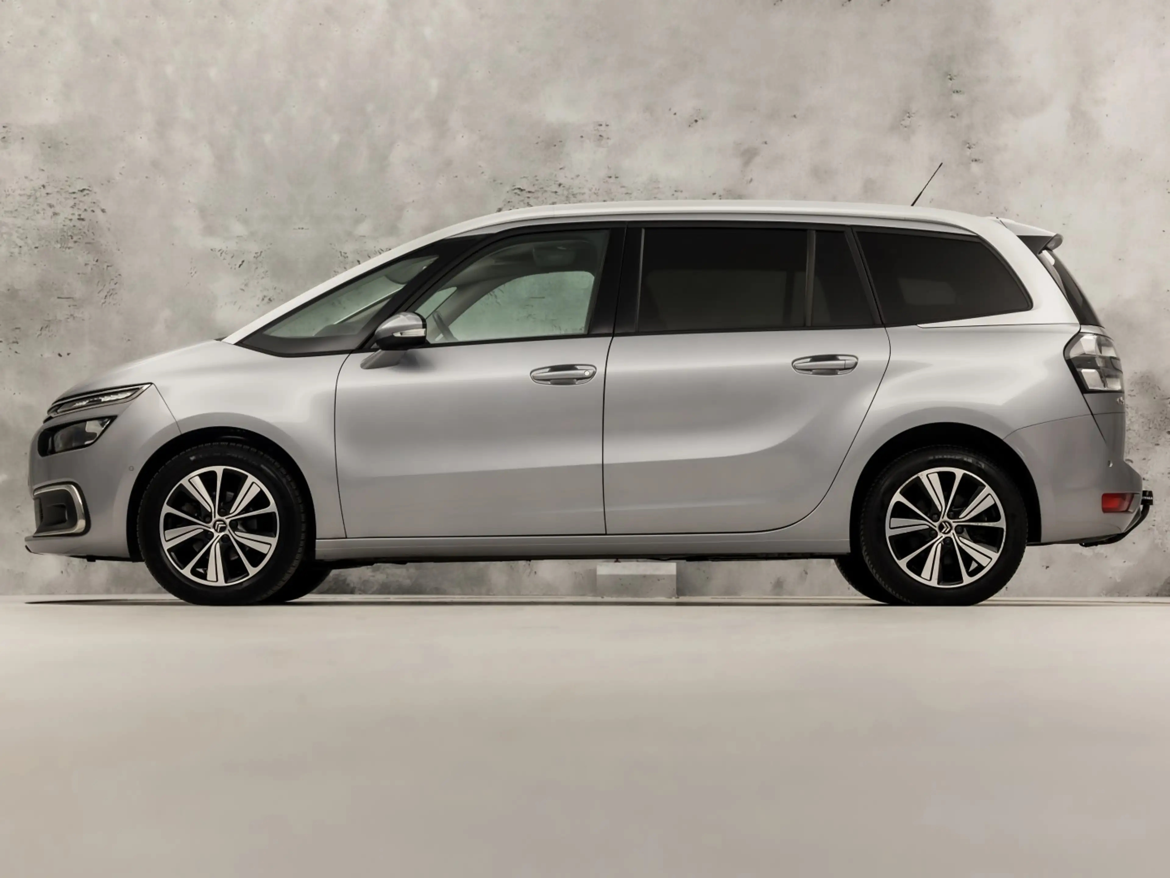 Citroen Grand C4 Picasso 1.2 PureTech Sport 7 Persoons Automaat (APPLE CARP — photo 2